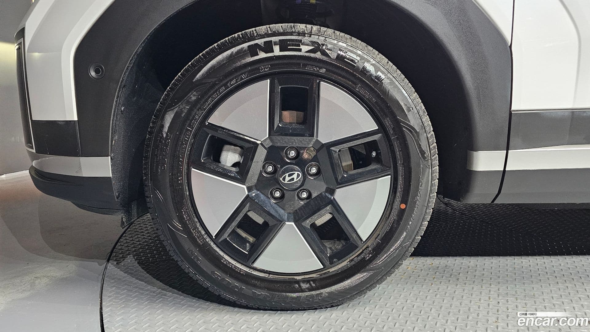 Main__Slider__Photo:Santafe Hyundai 2023.10-4