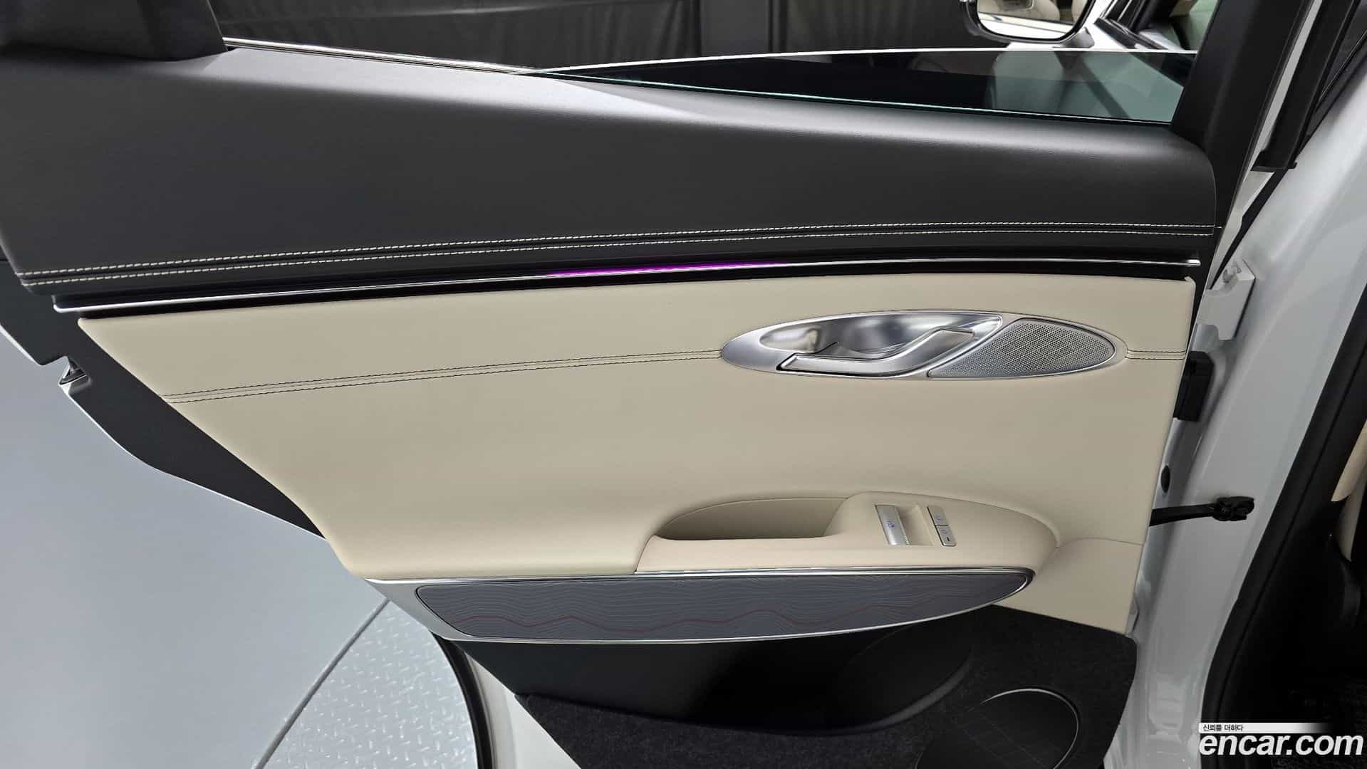 GV70 Genesis 2022.6-INNER-035