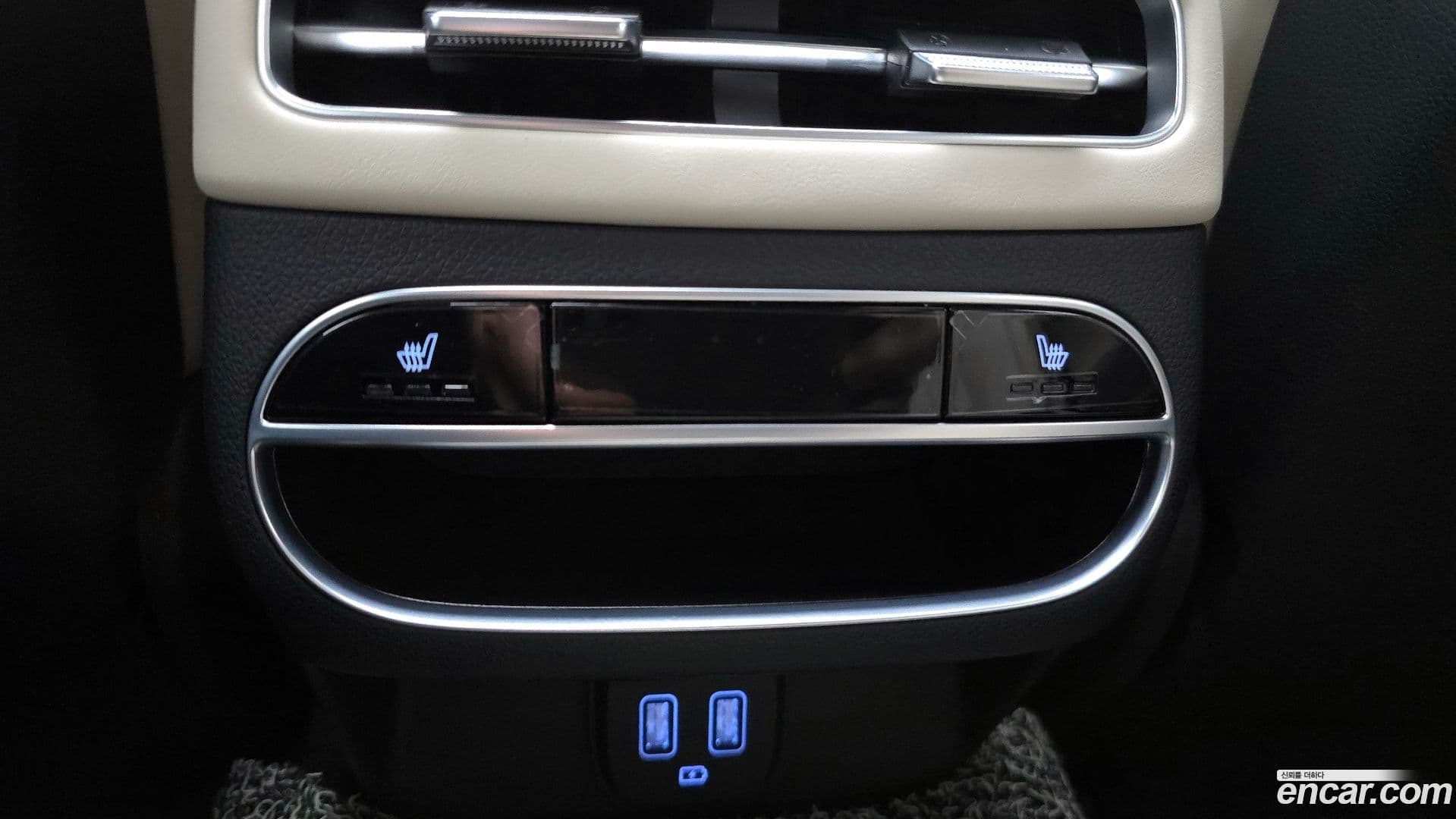 Main__Slider__Photo:GV70 Genesis 2022.6-27