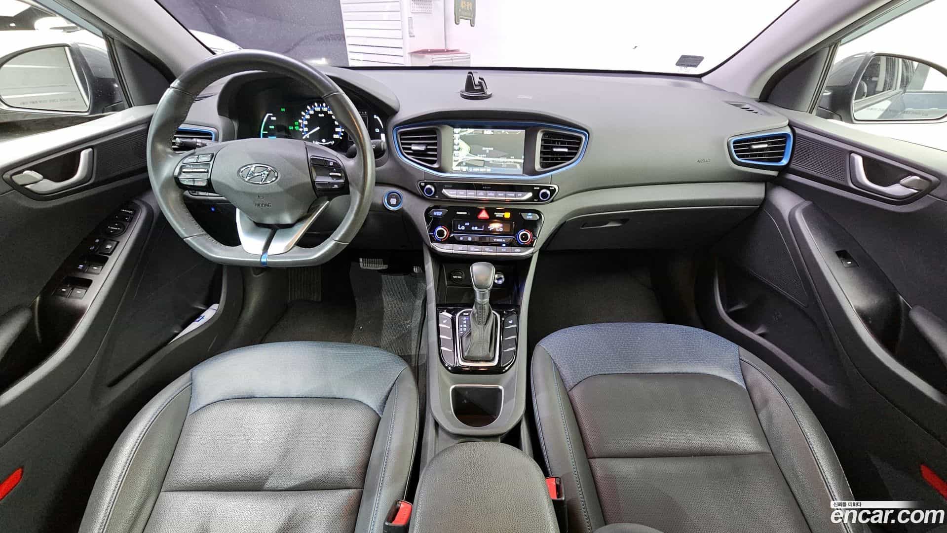 Ioniq Hyundai 2016.3-INNER-007