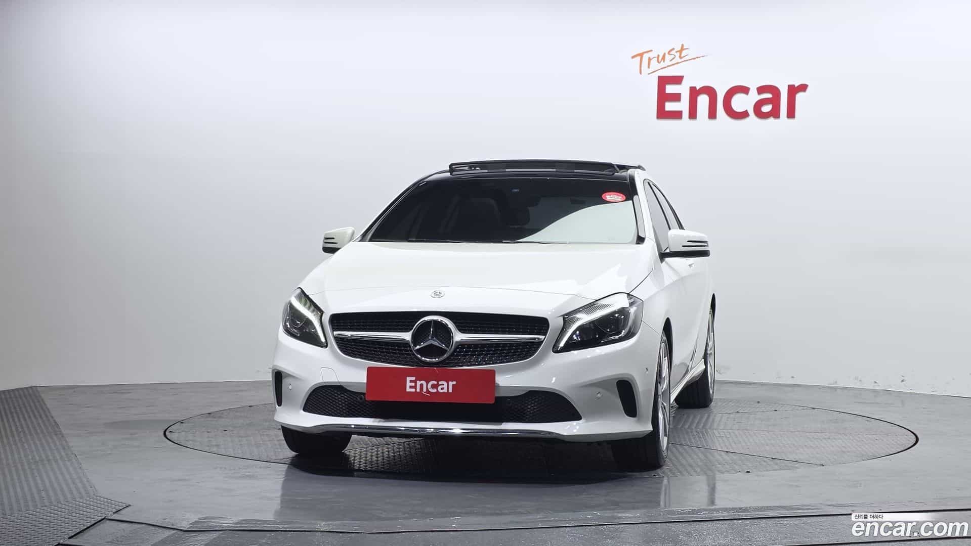 A-Class Mercedes-Benz 2017.6-OUTER-003
