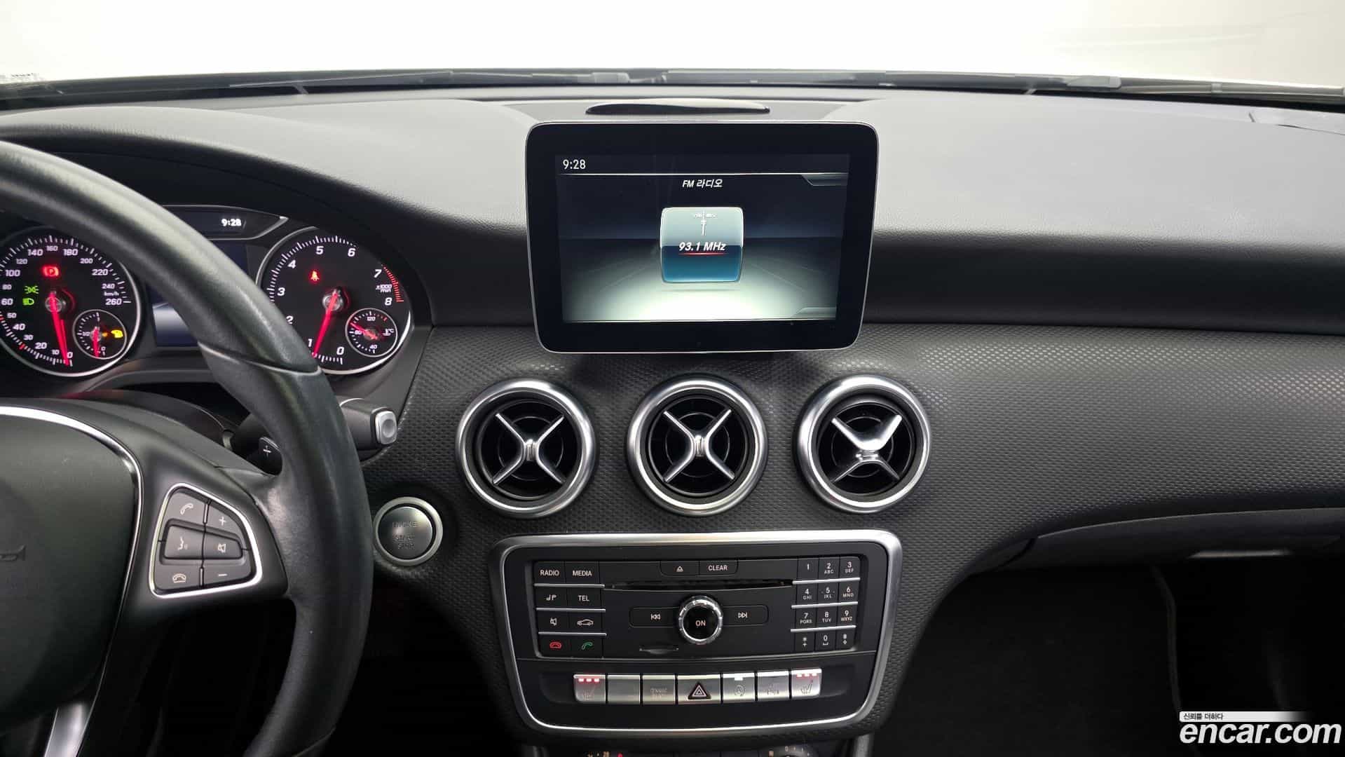 A-Class Mercedes-Benz 2017.6-OPTION-018