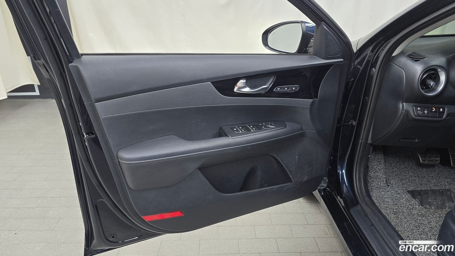 Main__Slider__Photo:K3 Kia 2023.5-23