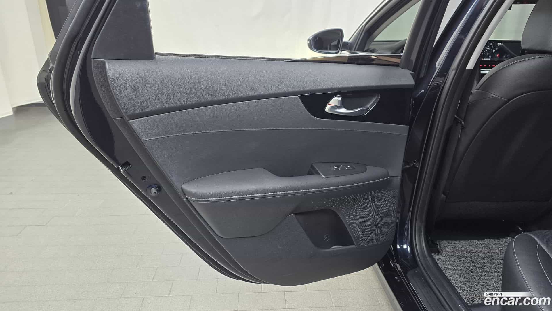 K3 Kia 2023.5-INNER-035