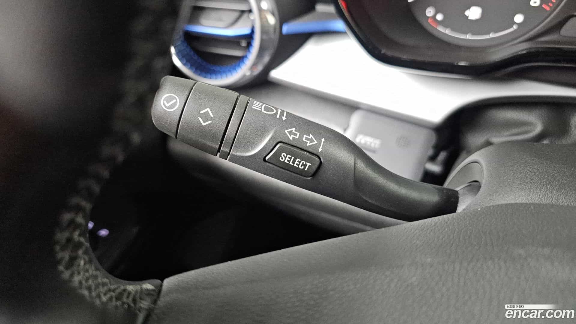 Trax Chevrolet 2023.4-INNER-036