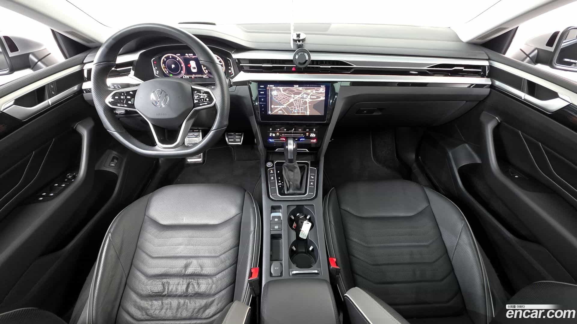 Arteon Volkswagen 2023.10-INNER-007