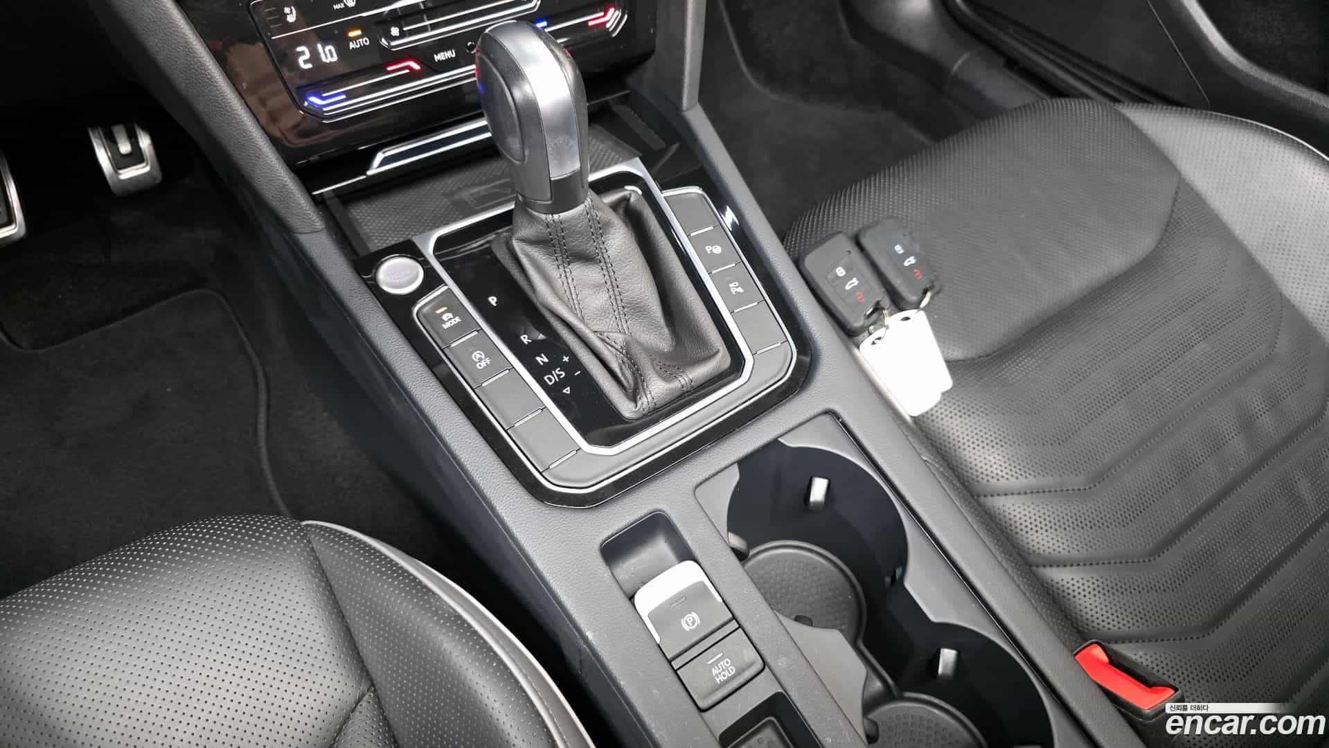 Arteon Volkswagen 2023.10-INNER-009