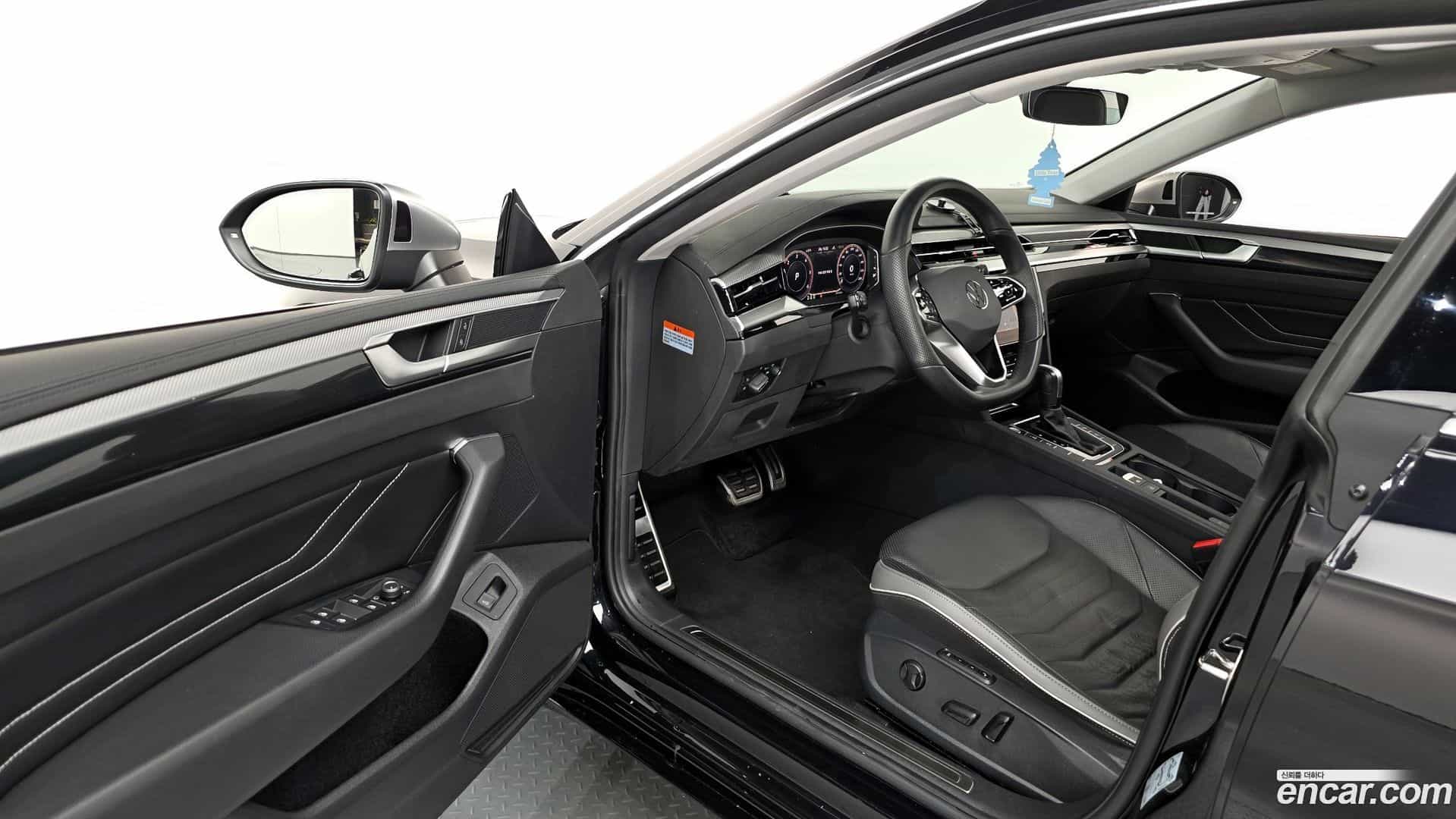 Arteon Volkswagen 2023.10-INNER-010