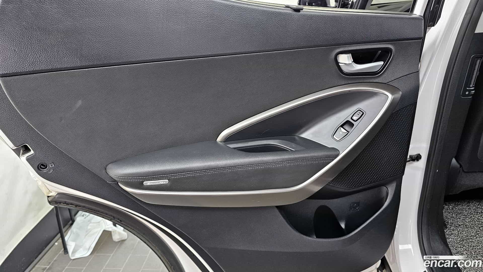 Santafe Hyundai 2016.6-INNER-035