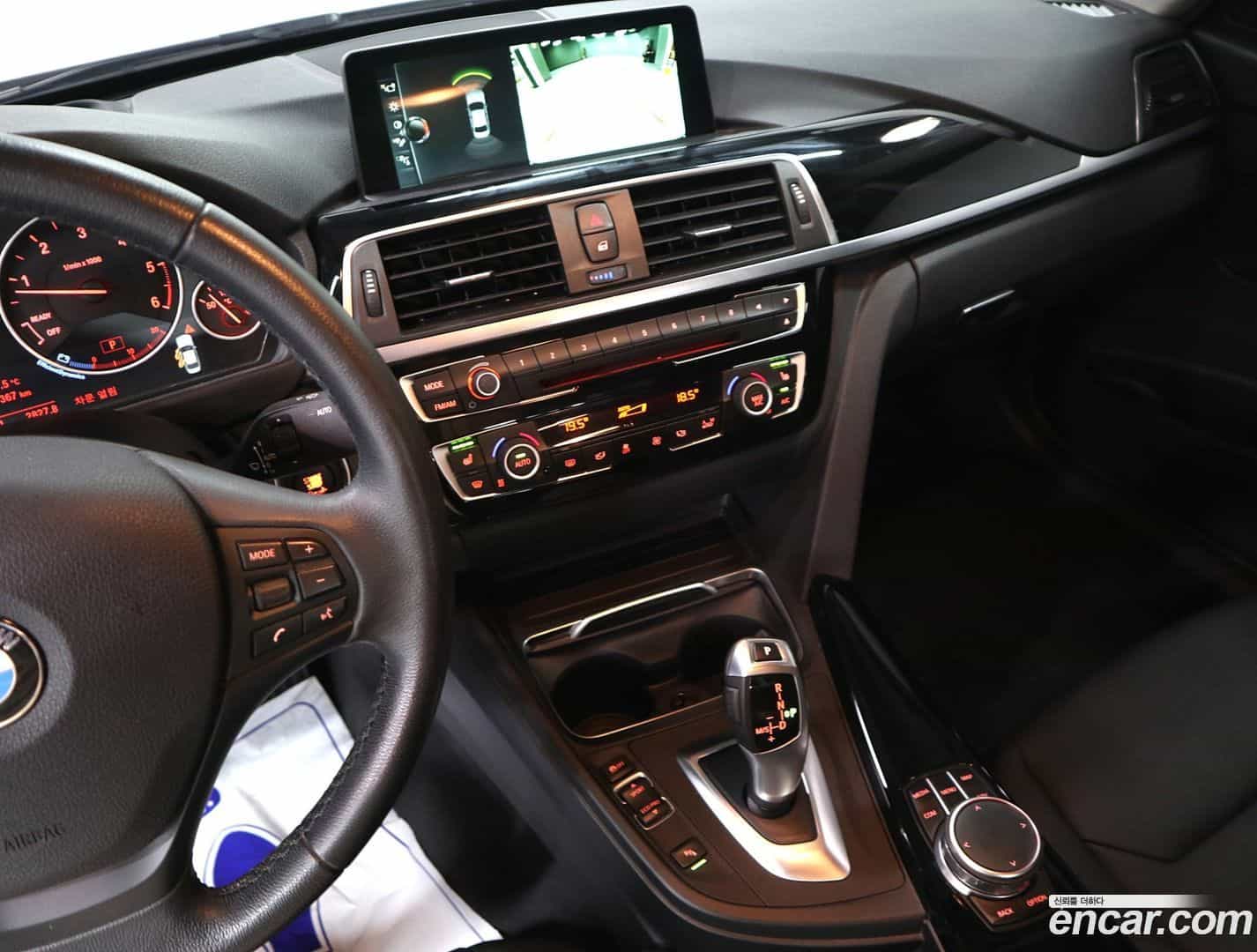 3-Series BMW 2017.4-INNER-010