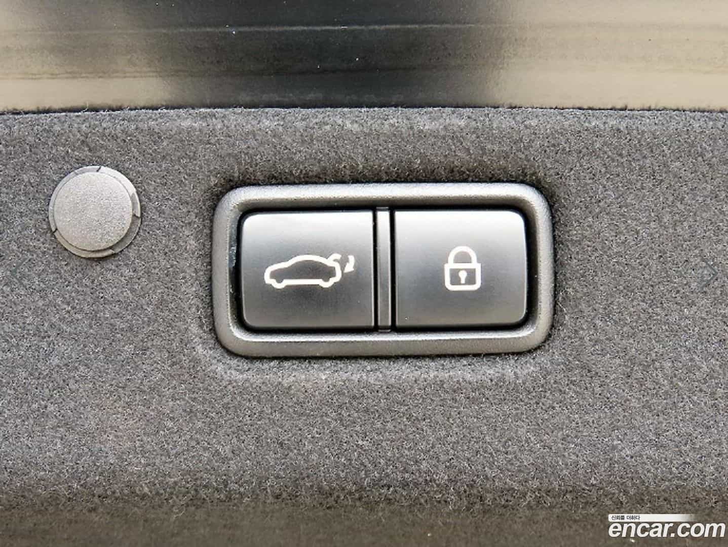 Grandeur Hyundai 2018.4-OPTION-021