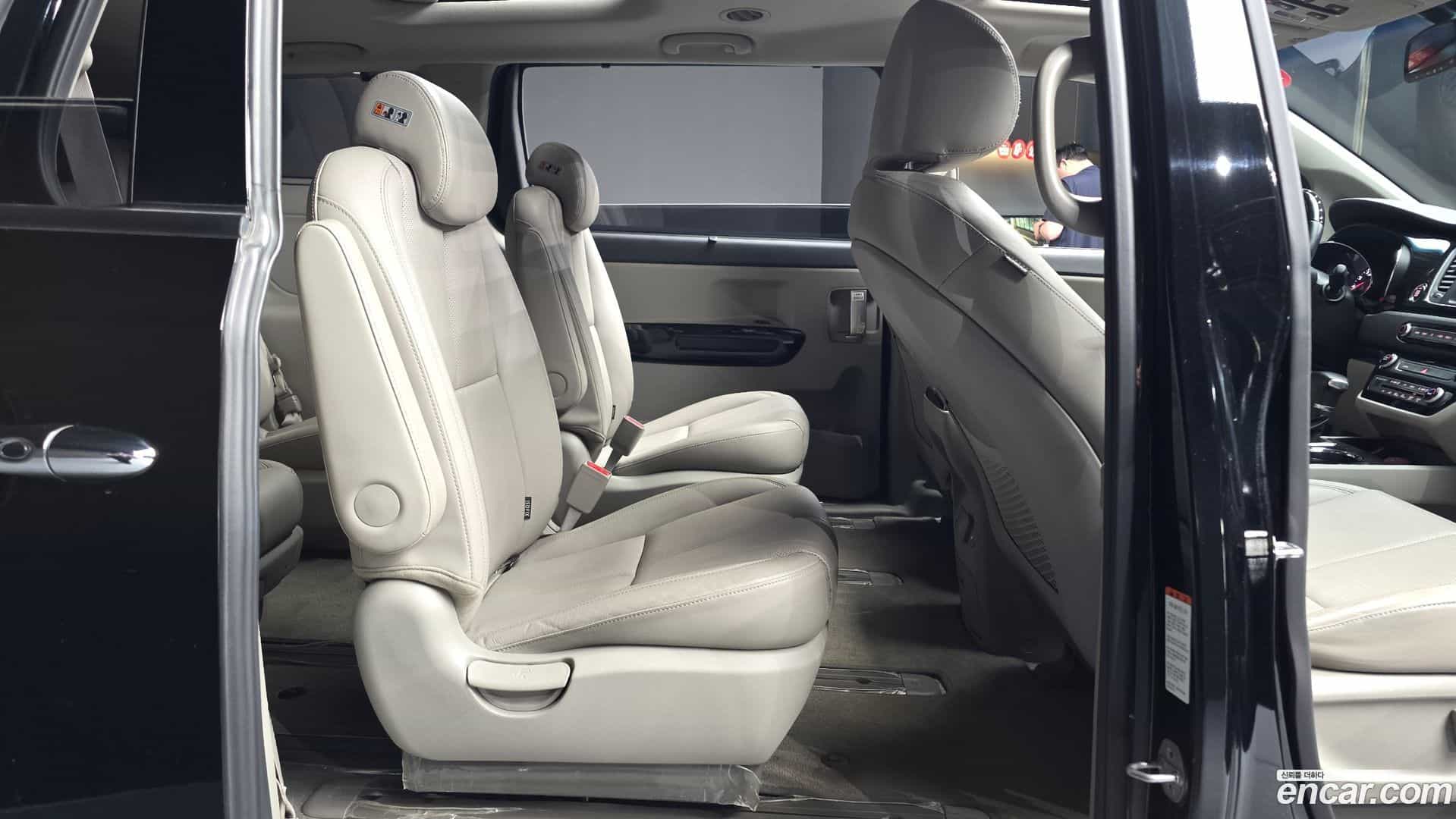 Canival Kia 2018.10-OPTION-016