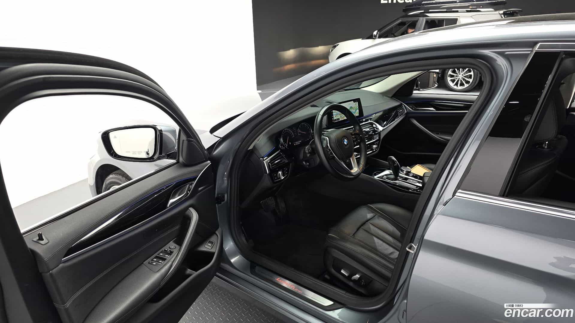 5-Series BMW 2018.9-INNER-010