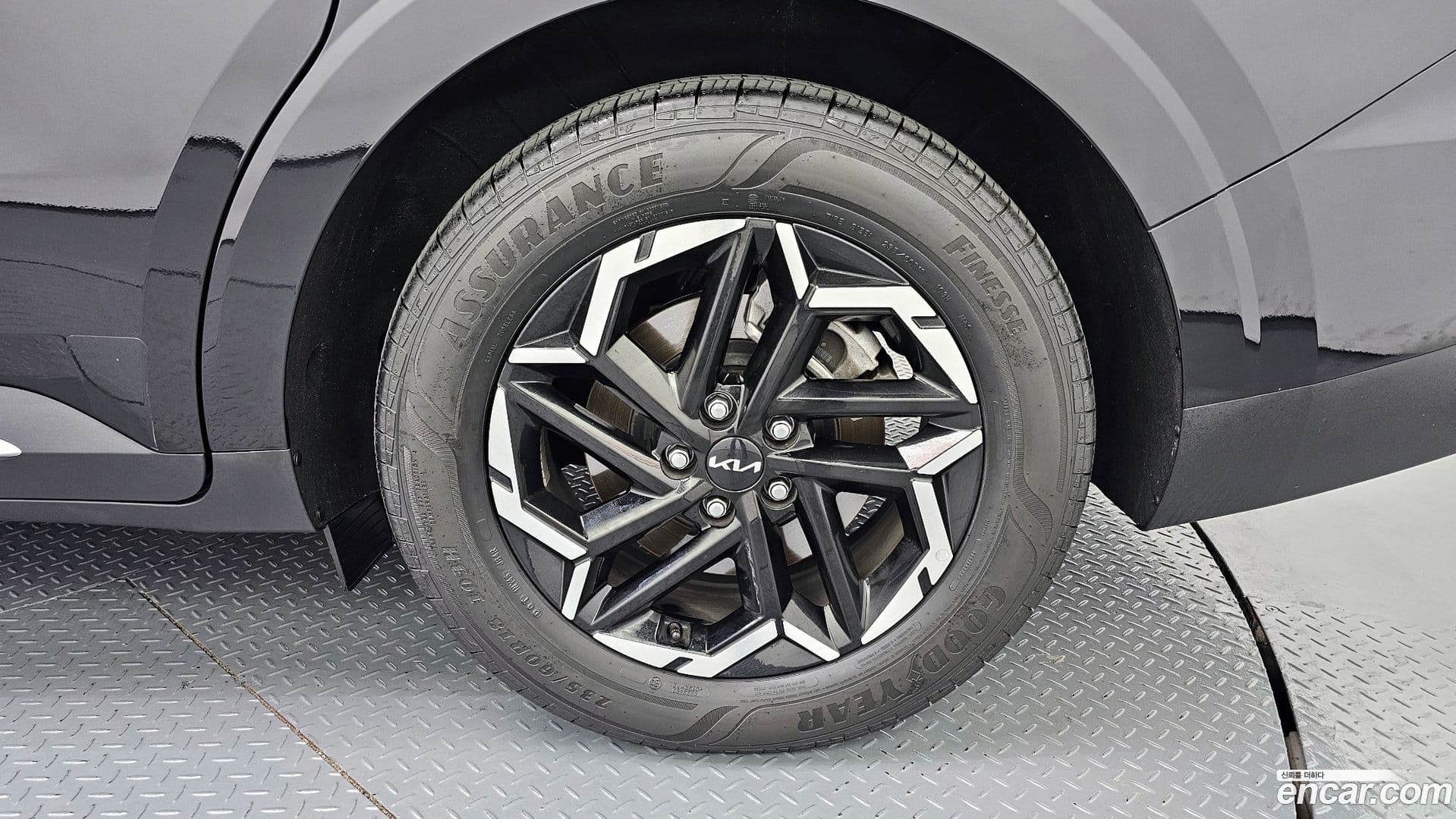 Main__Slider__Photo:Canival Kia 2024.4-20