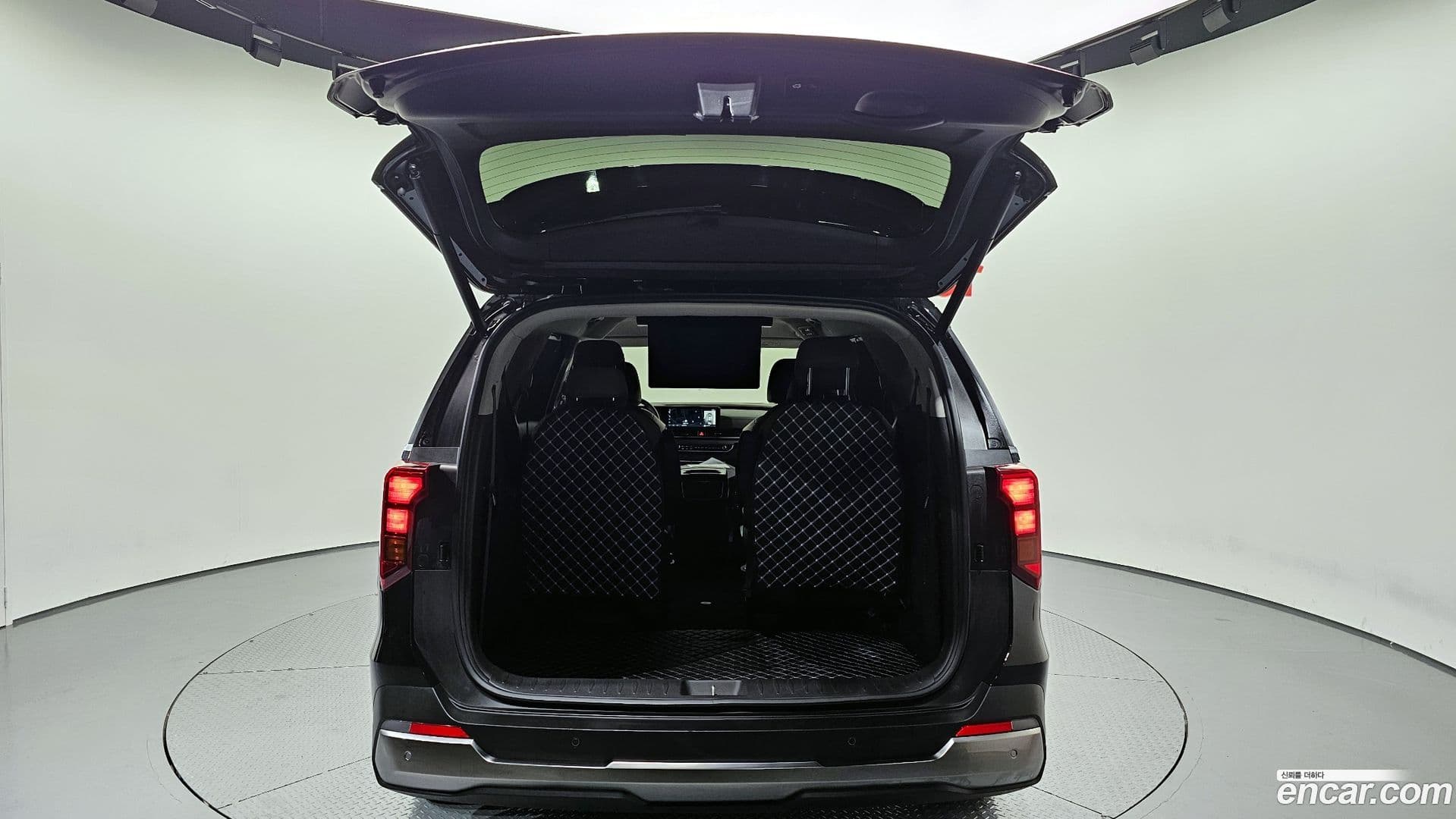 Main__Slider__Photo:Canival Kia 2024.4-26