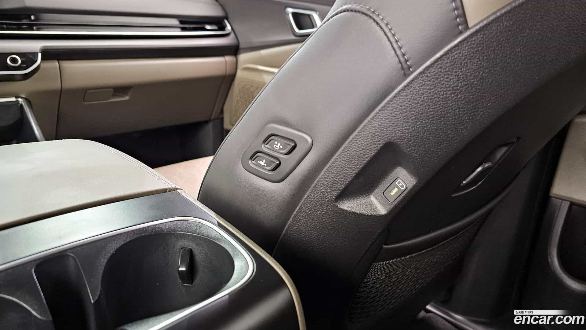 Canival Kia 2024.4-OPTION-045