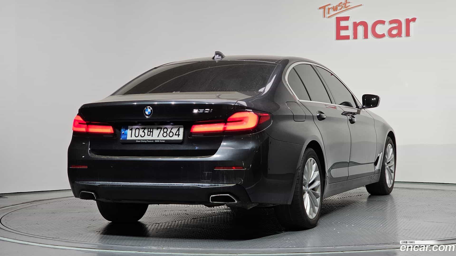 5-Series BMW 2022.1-OUTER-002