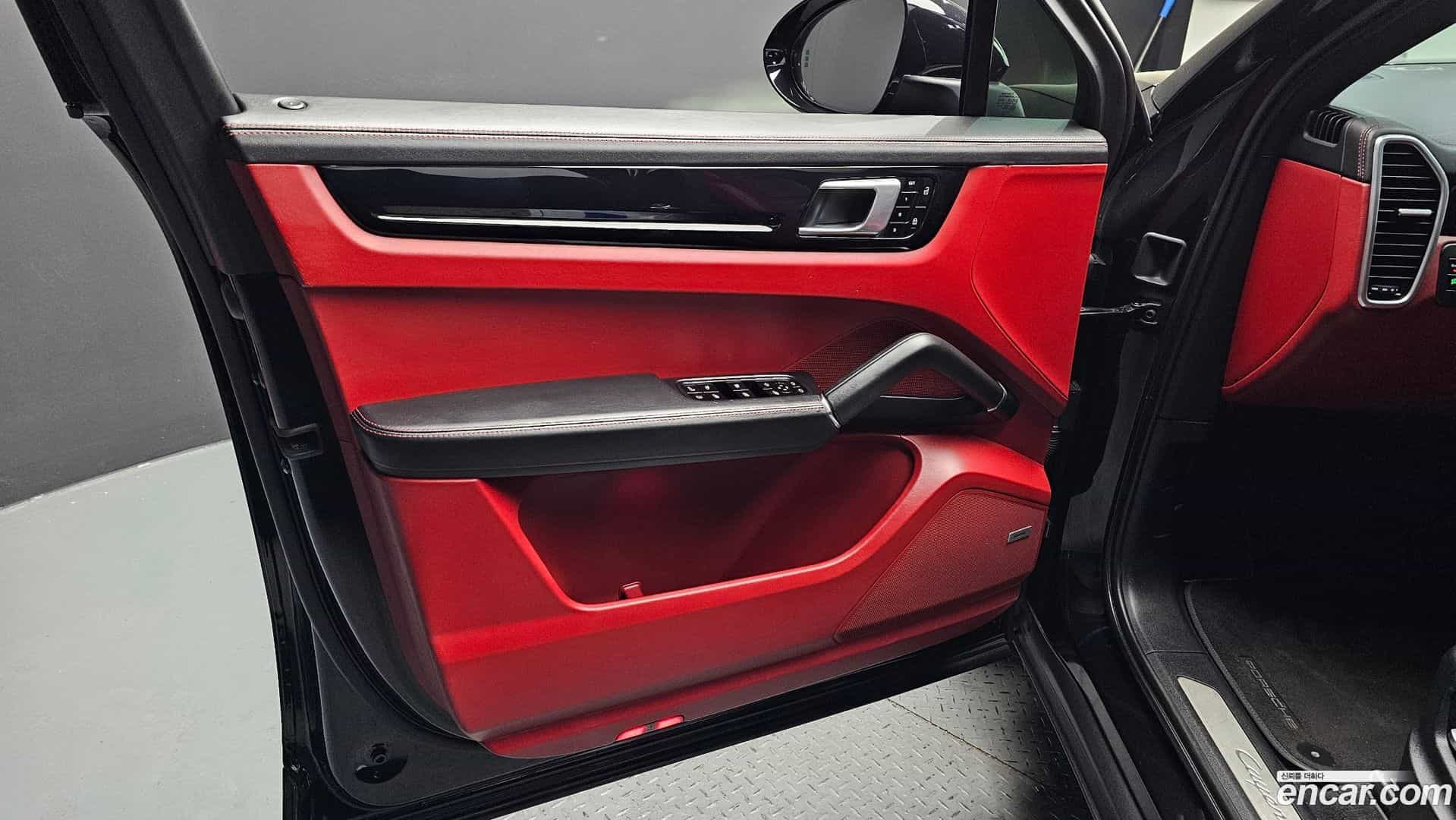 Cayenne Porsche 2021.4-INNER-034