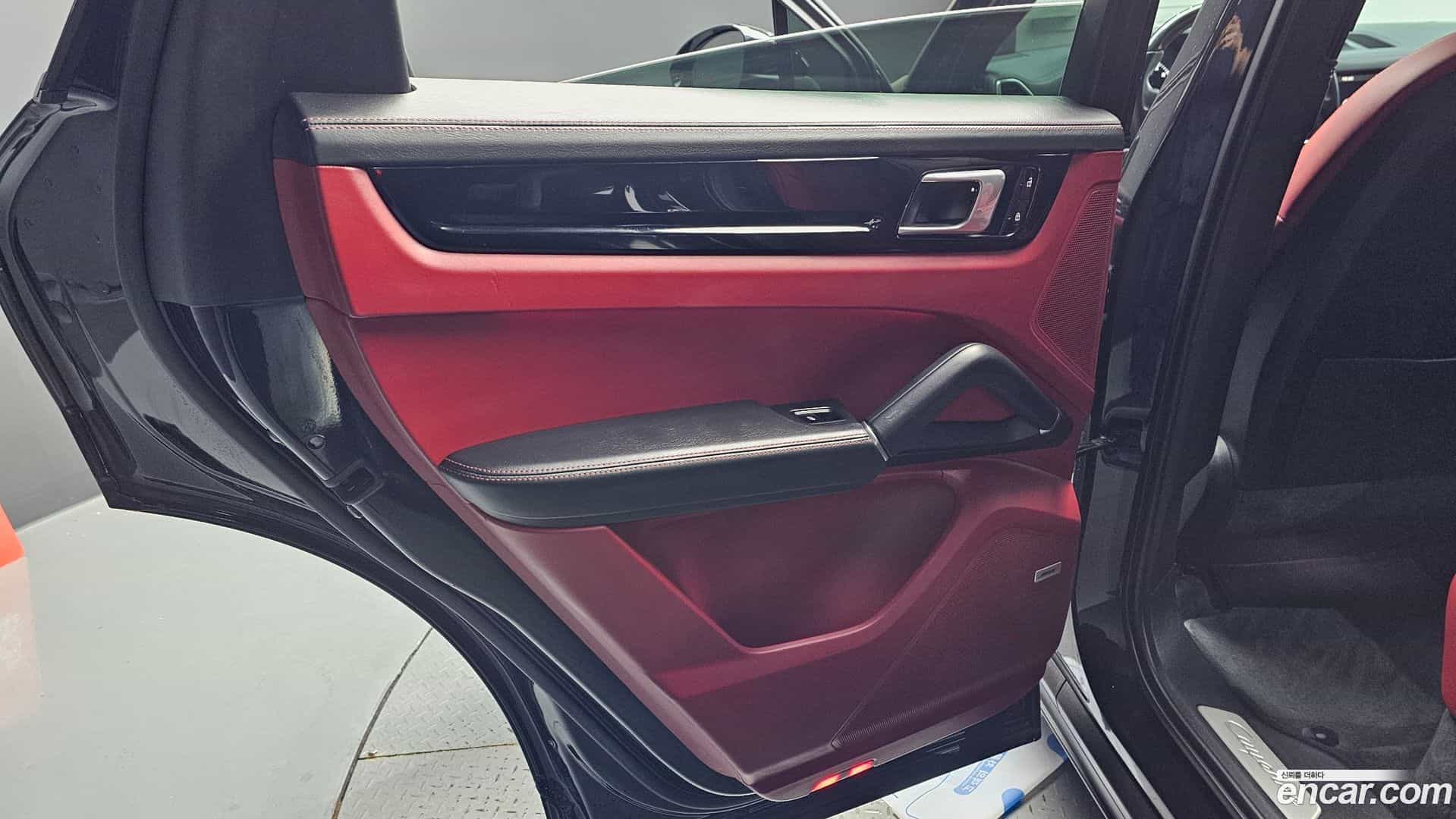 Cayenne Porsche 2021.4-INNER-035