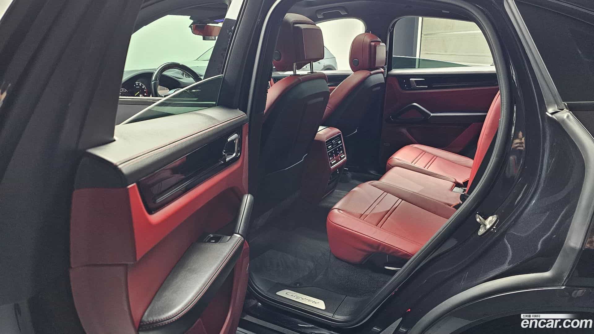 Cayenne Porsche 2021.4-INNER-036