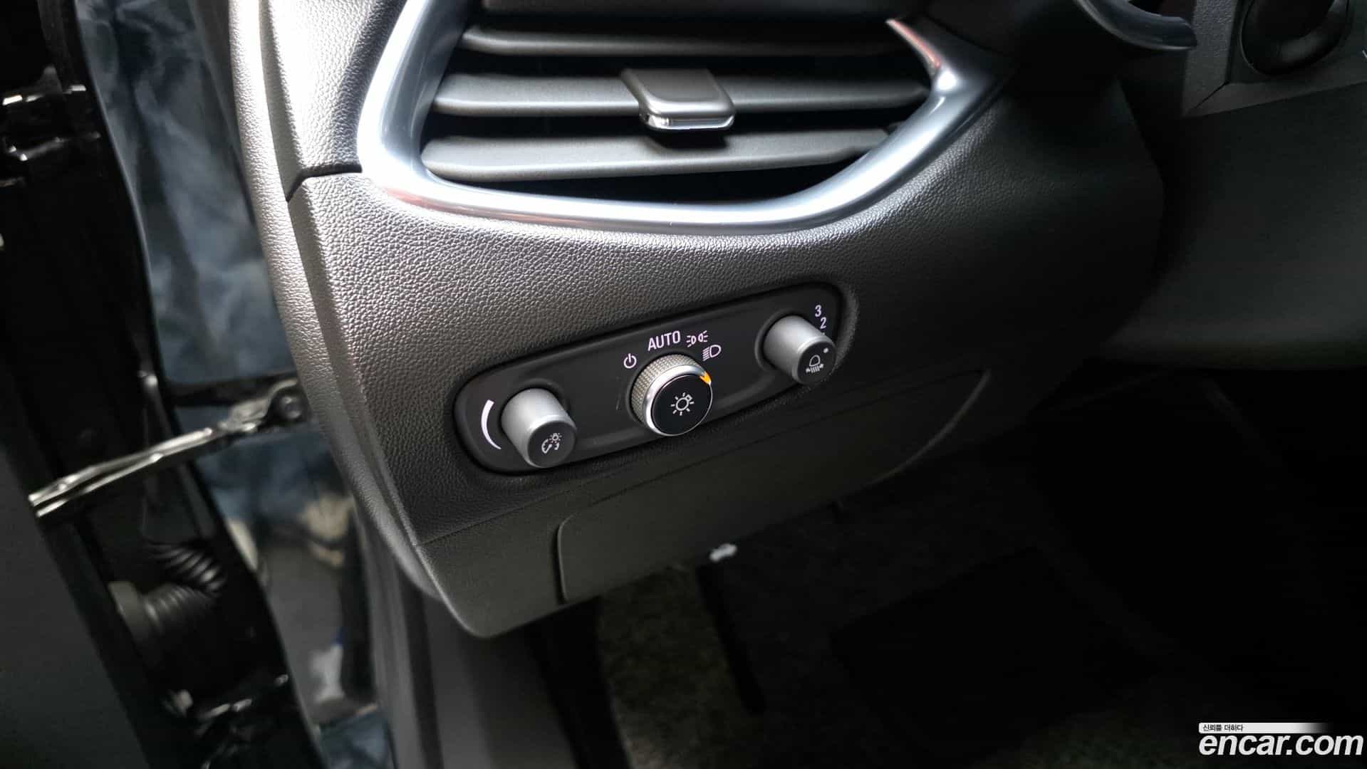Malibu Chevrolet 2018.9-OPTION-021