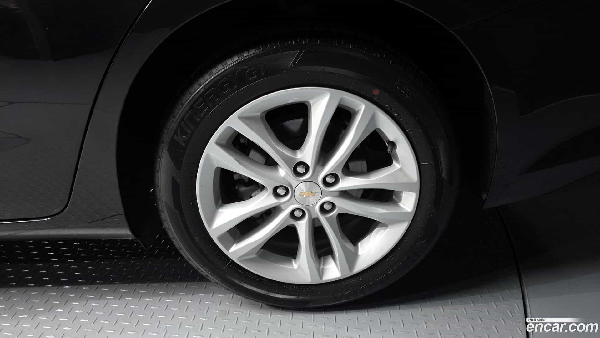 Malibu Chevrolet 2018.9-OUTER-031