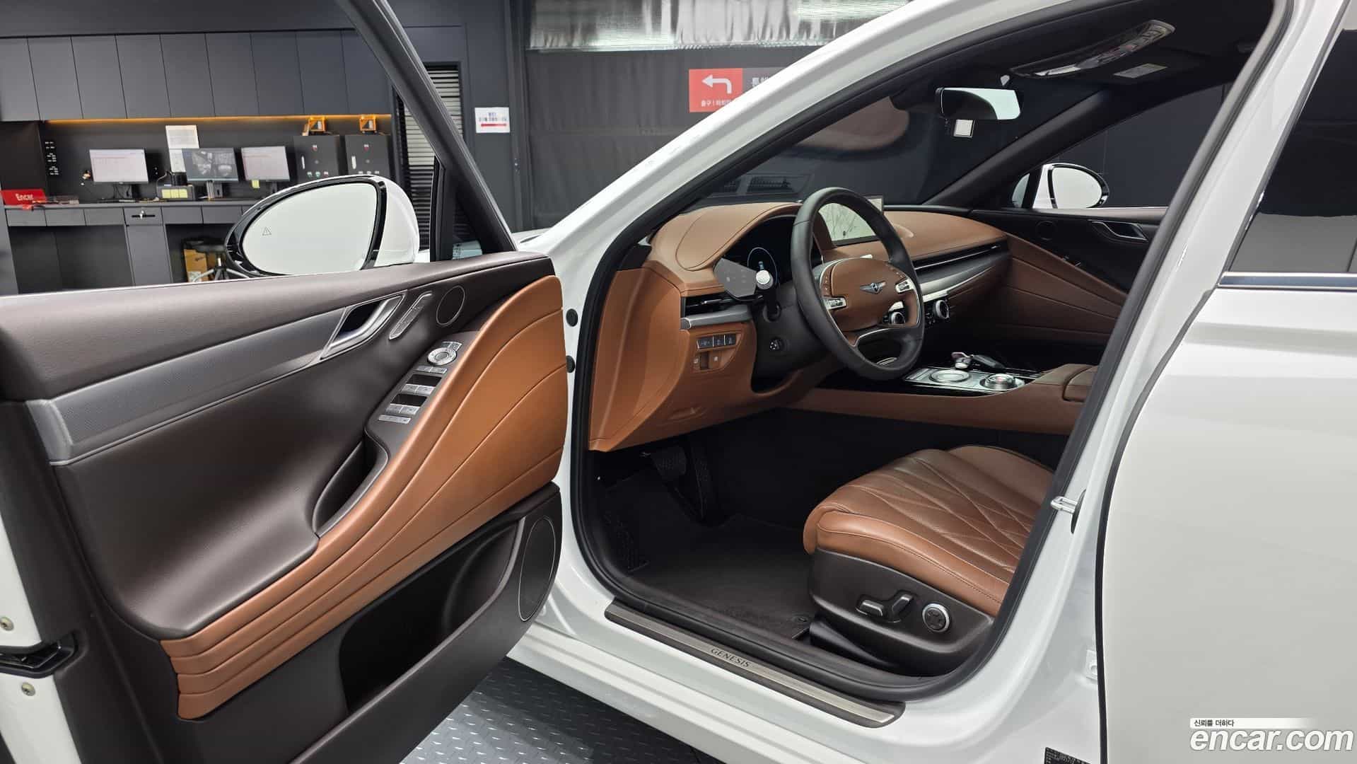 G80 Genesis 2022.0-INNER-010