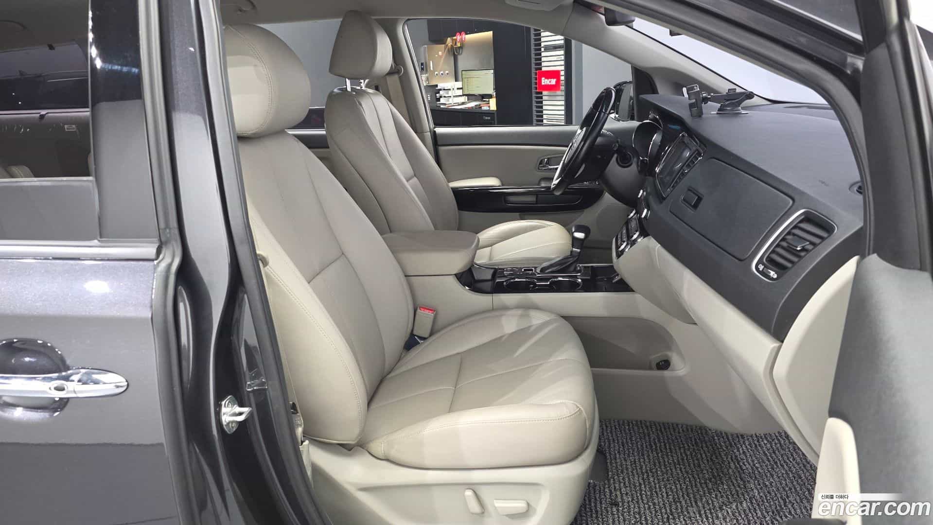 Canival Kia 2019.2-OPTION-015