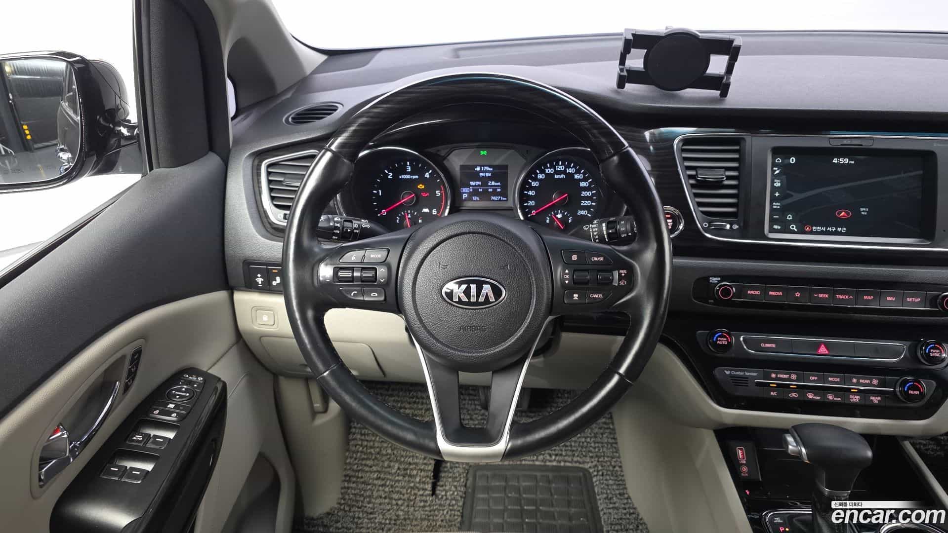 Canival Kia 2019.2-OPTION-017