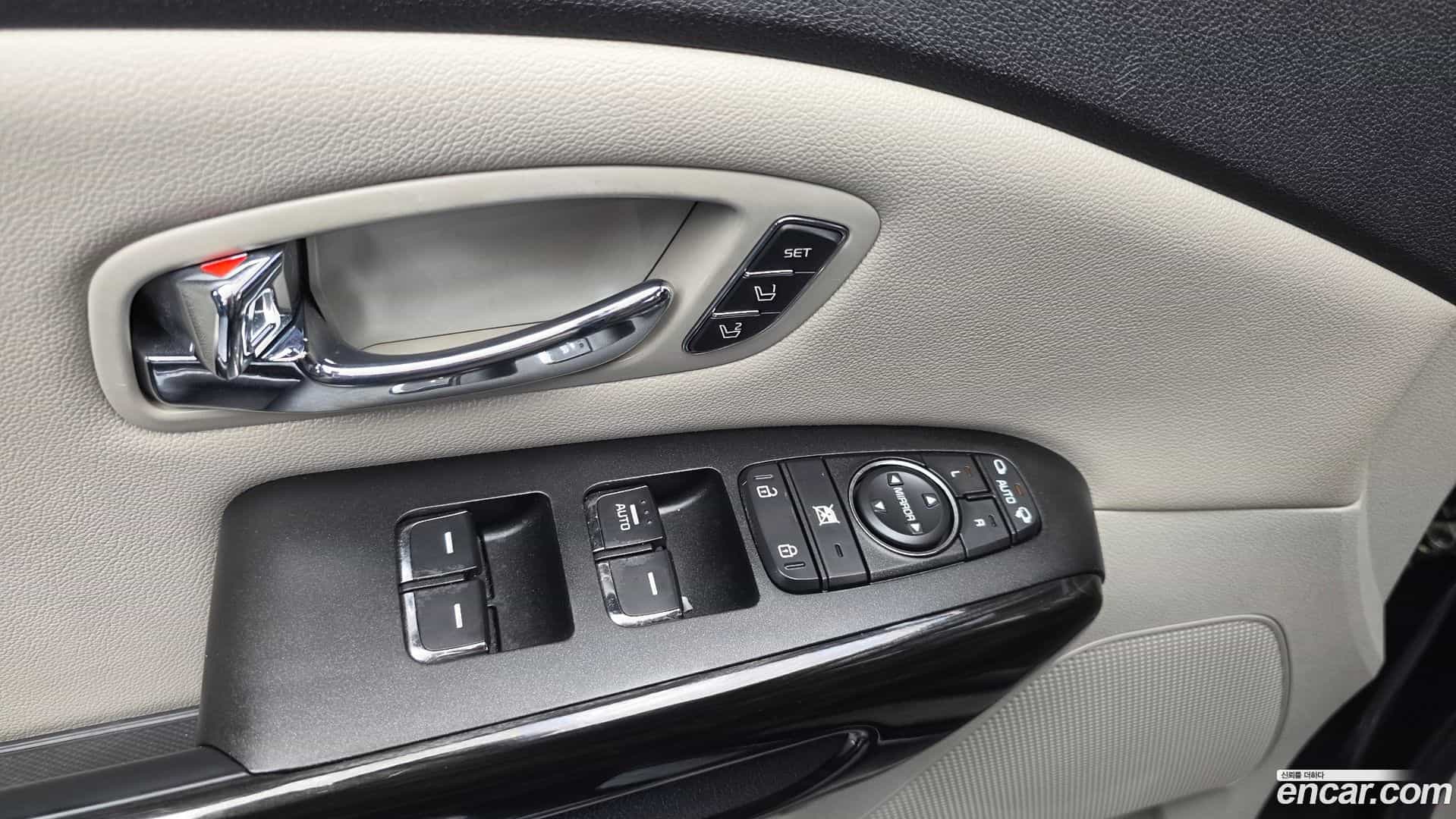 Canival Kia 2019.2-OPTION-040