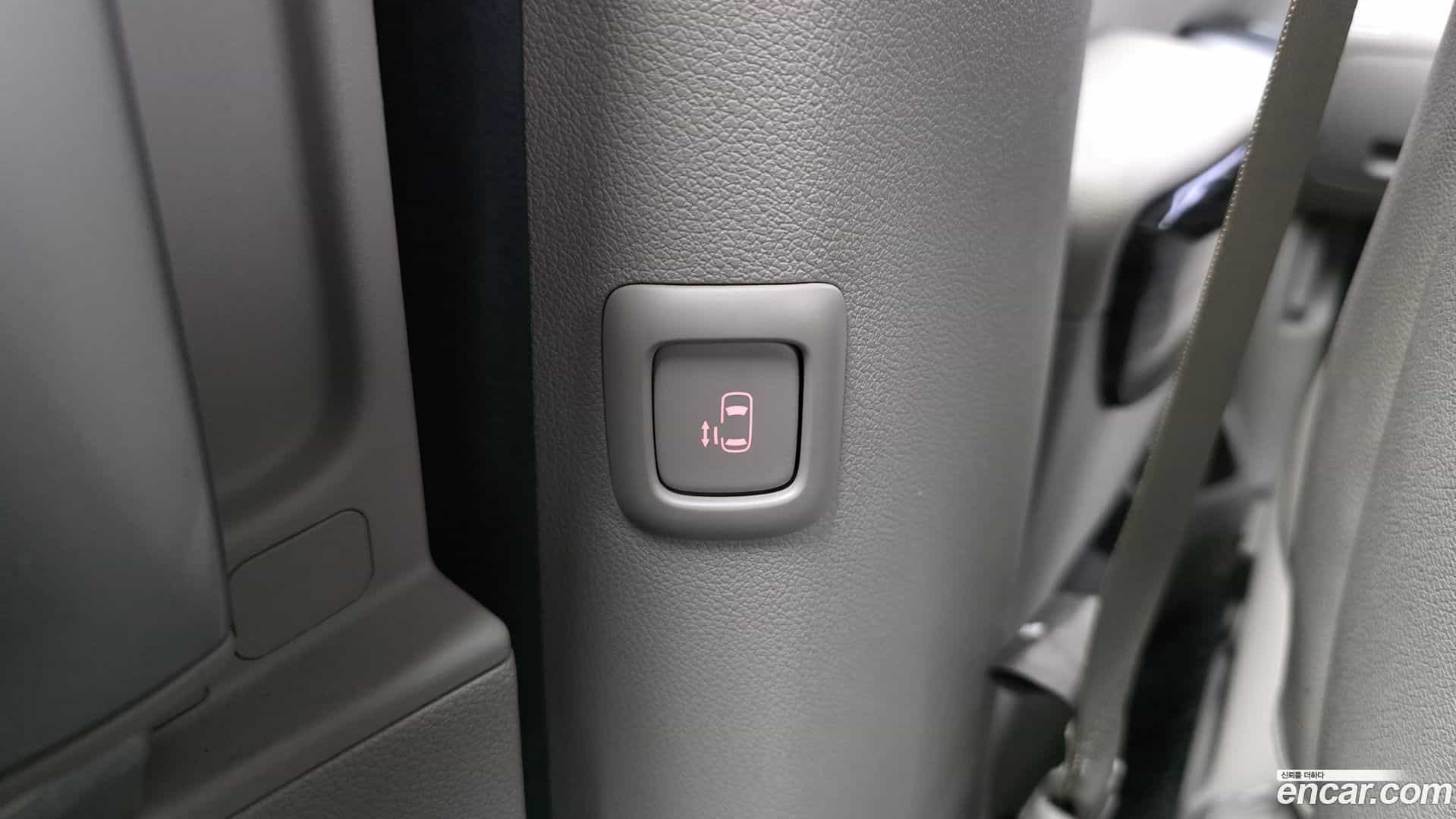 Canival Kia 2019.2-OPTION-041