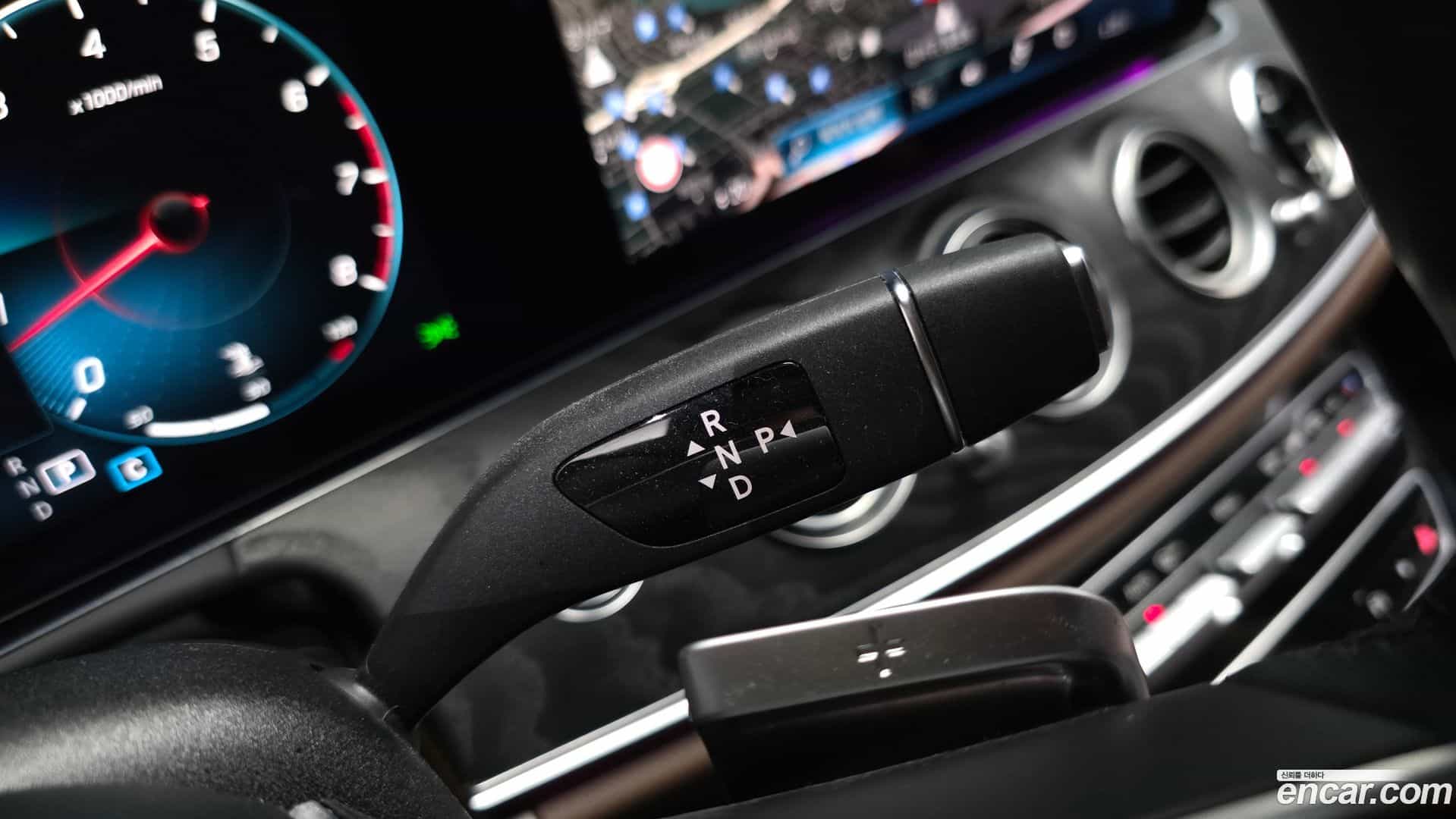 E-Class Mercedes-Benz 2023.10-INNER-009