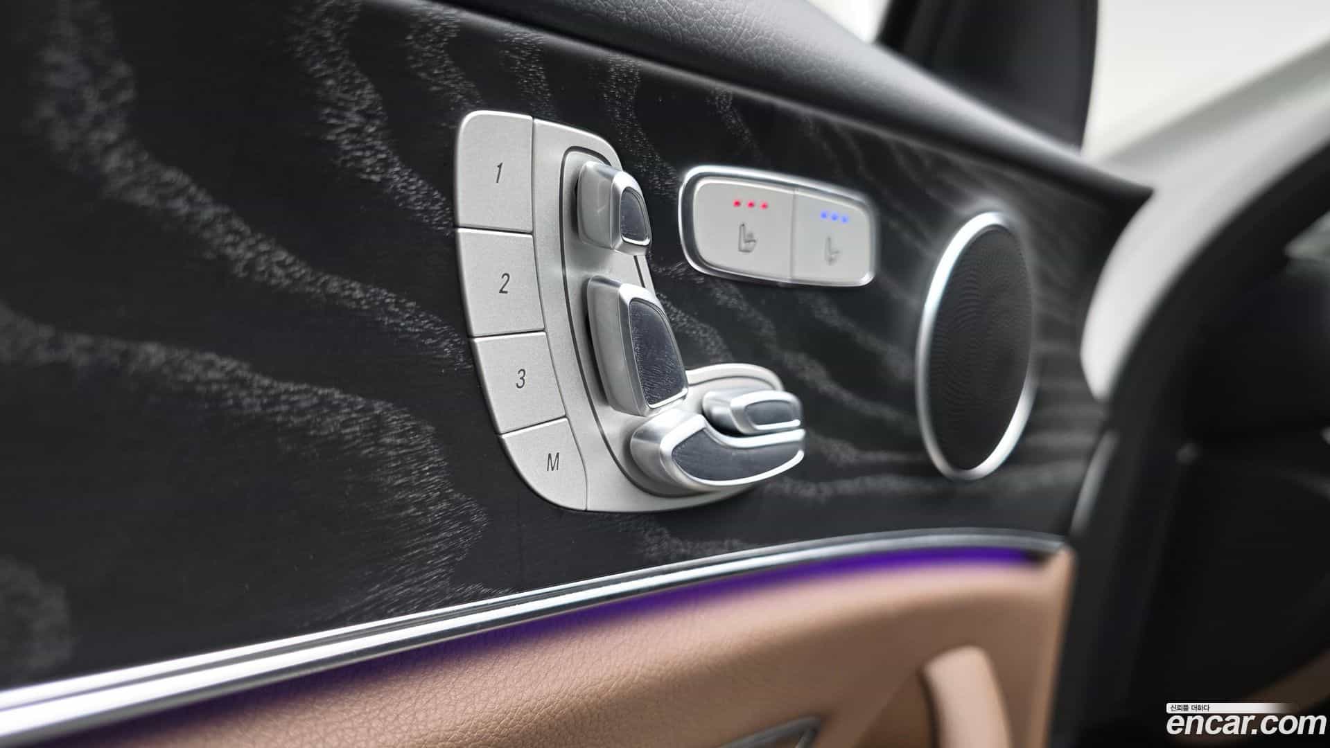 E-Class Mercedes-Benz 2023.10-OPTION-020