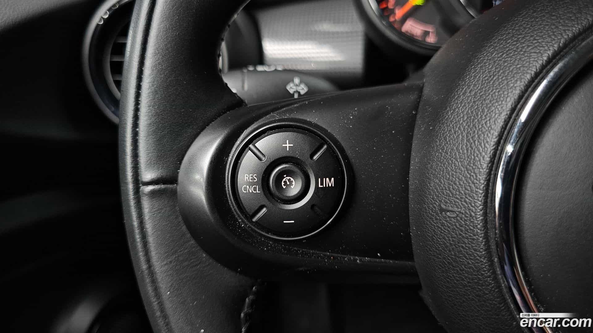 Cooper Mini 2021.2-OPTION-042