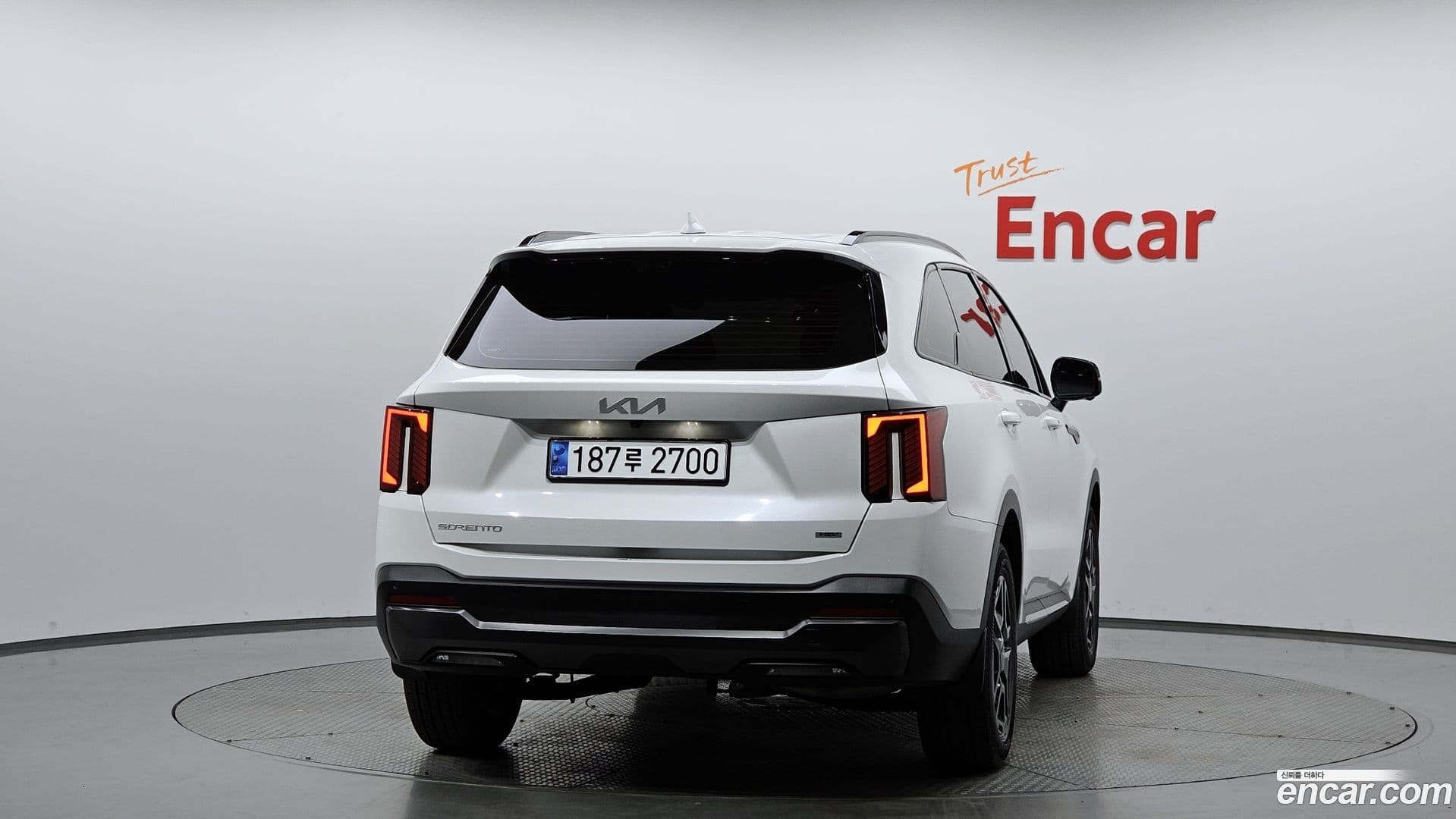 Main__Slider__Photo:Sorento Kia 2024.0-3
