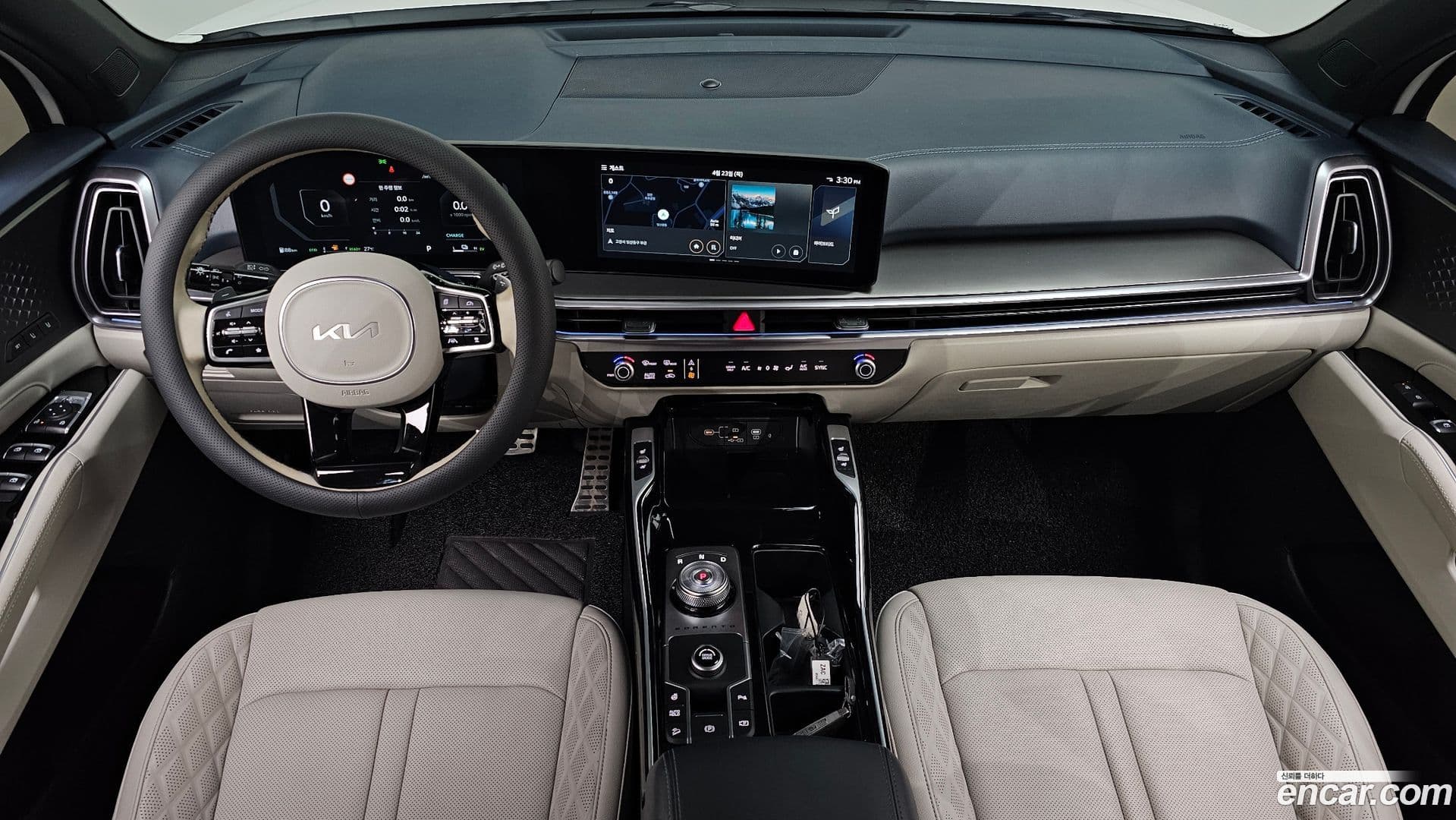Main__Slider__Photo:Sorento Kia 2024.0-6