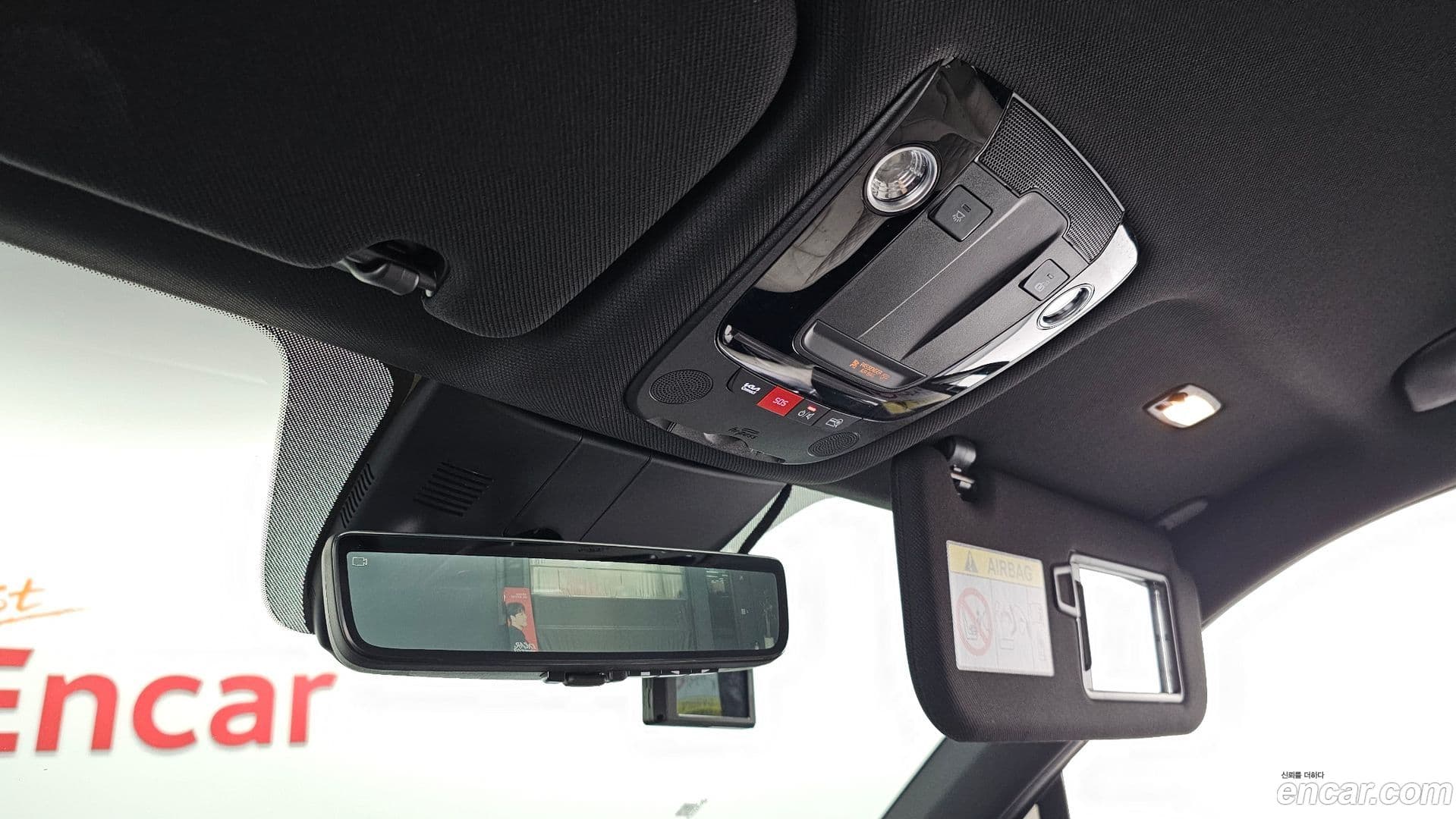Main__Slider__Photo:Sorento Kia 2024.0-15