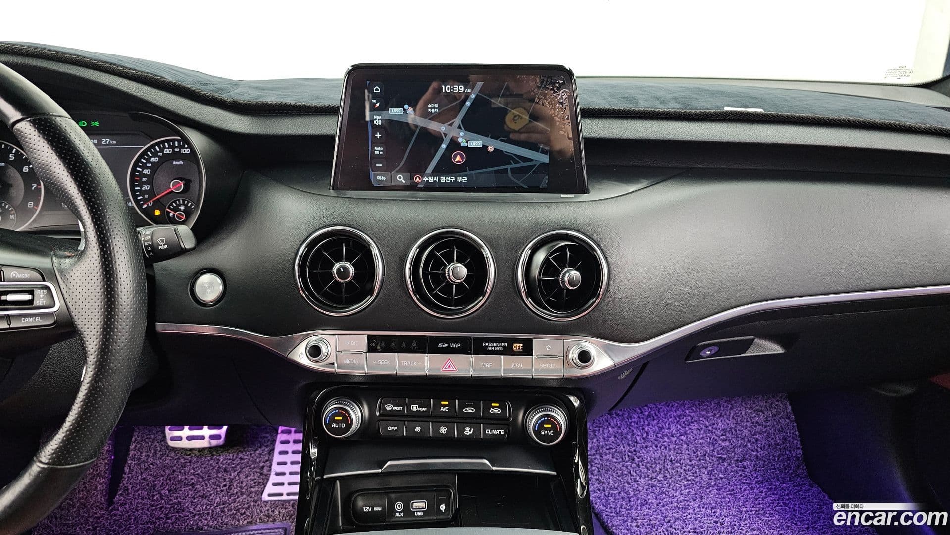 Main__Slider__Photo:Stinger Kia 2019.9-13