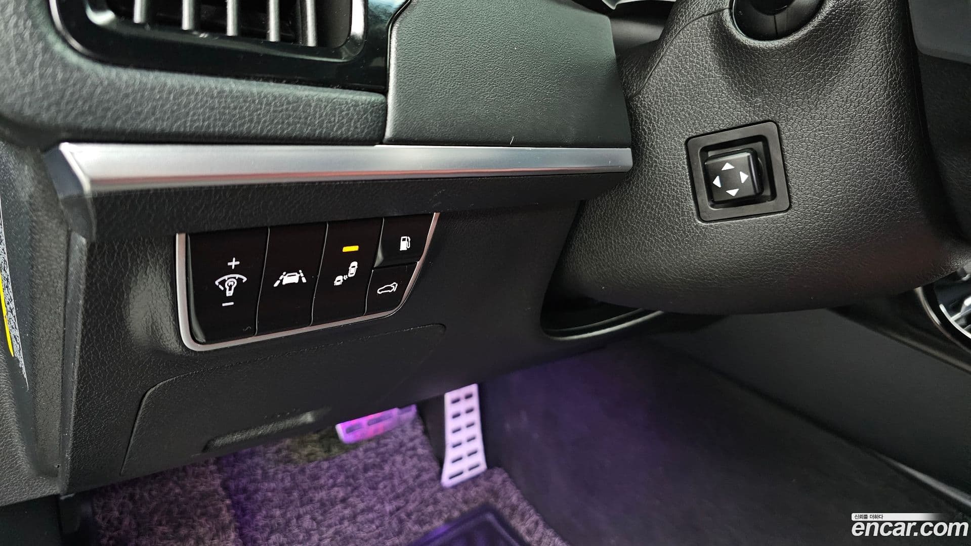 Main__Slider__Photo:Stinger Kia 2019.9-15