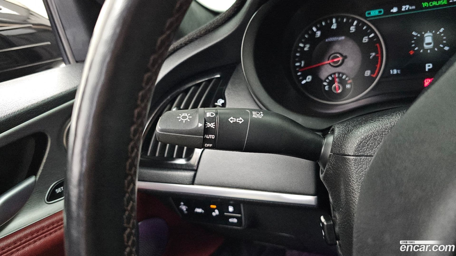 Main__Slider__Photo:Stinger Kia 2019.9-26