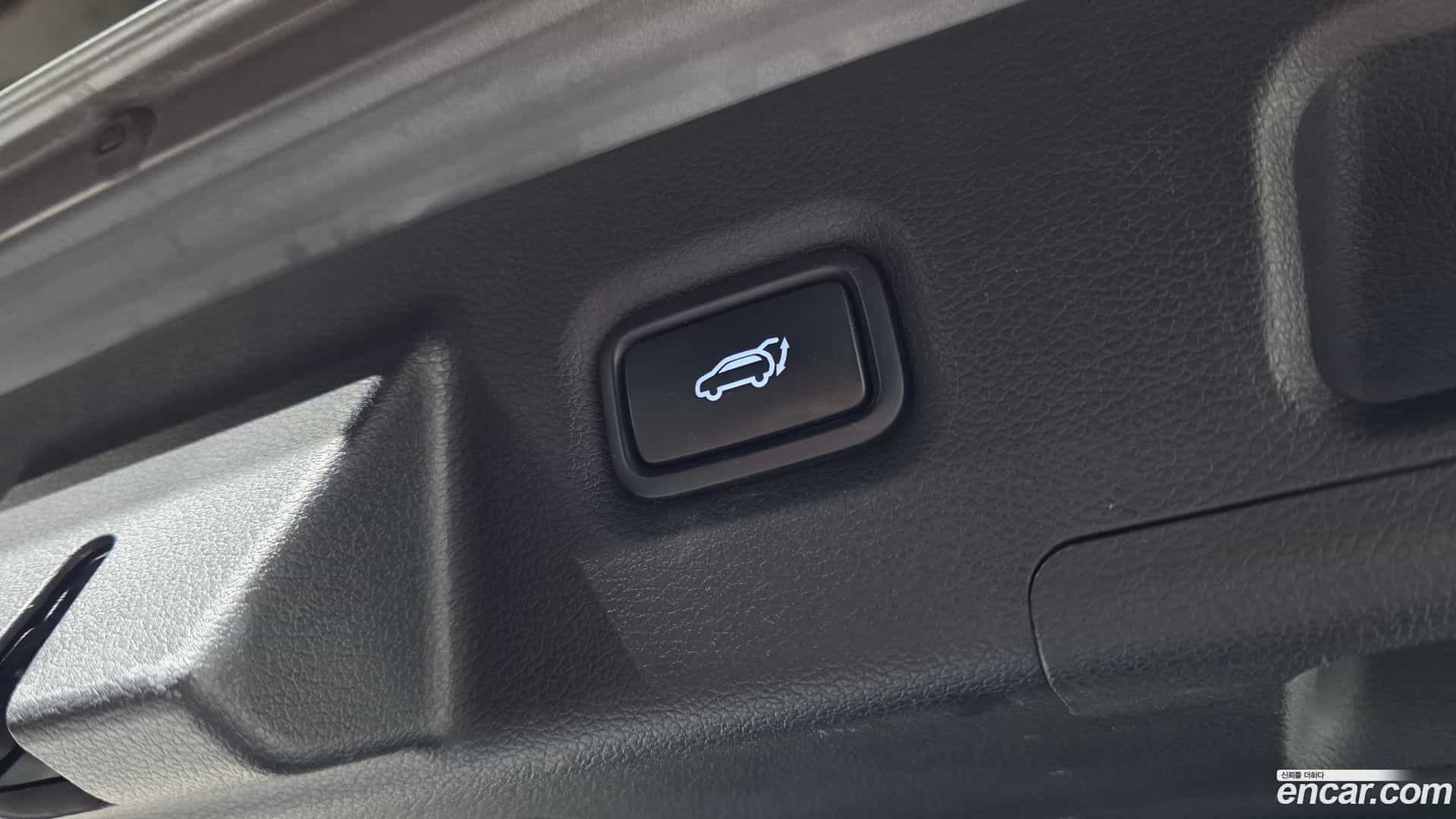 Santafe Hyundai 2018.7-OPTION-024