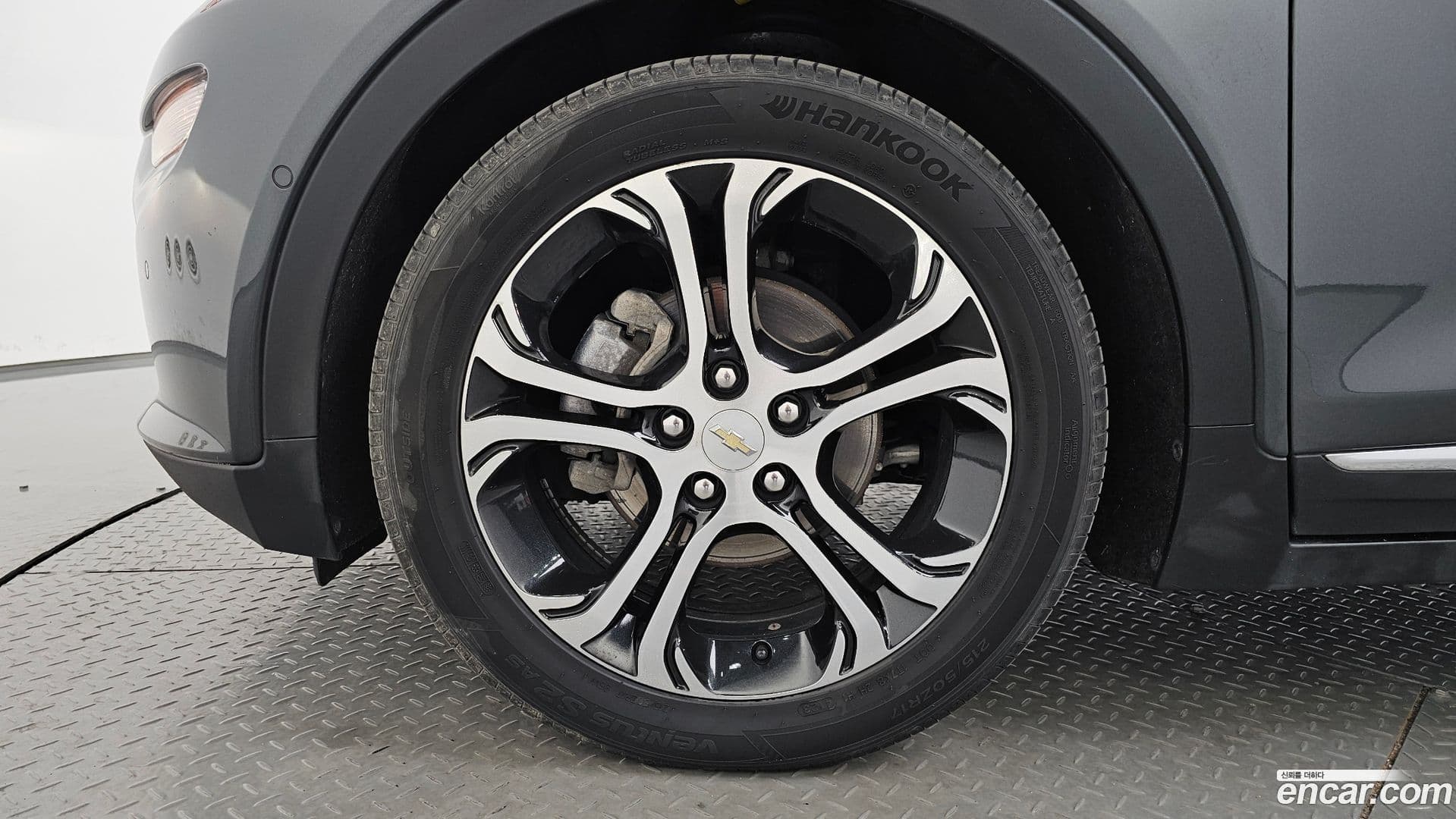 Main__Slider__Photo:Bolt EV Chevrolet 2019.11-4