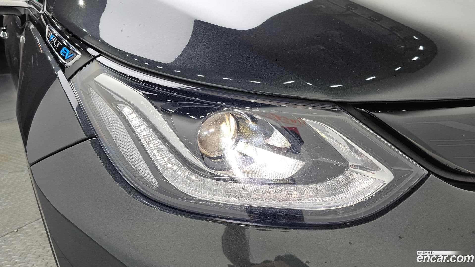 Main__Slider__Photo:Bolt EV Chevrolet 2019.11-21