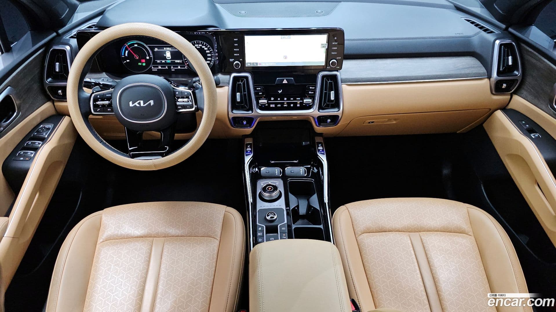 Main__Slider__Photo:Sorento Kia 2022.6-6
