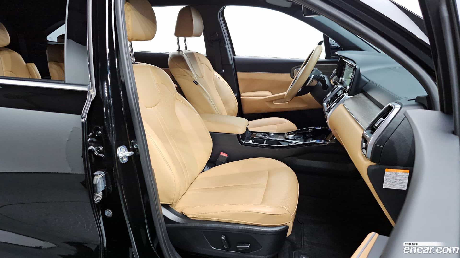 Sorento Kia 2022.6-INNER-036