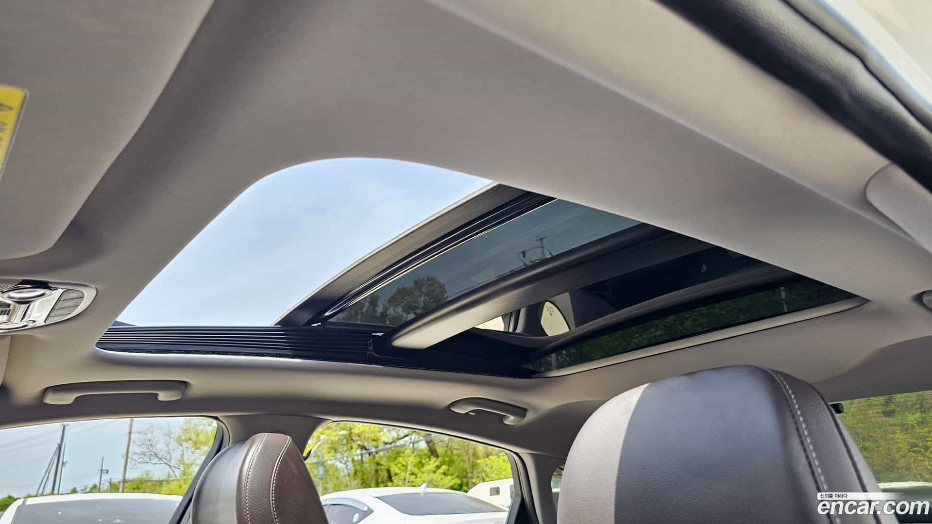 Grandeur Hyundai 2019.1-OPTION-021