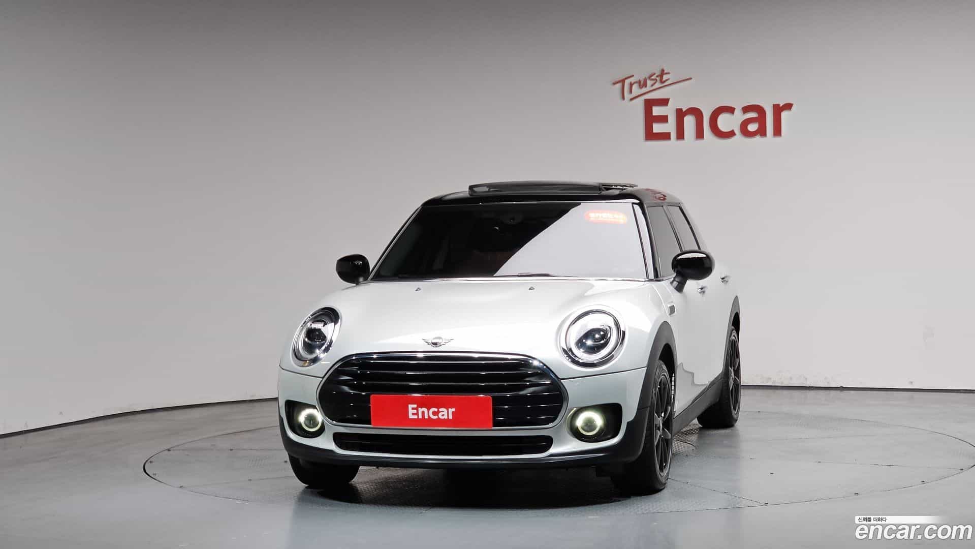 Clubman Mini 2020.10-OUTER-003