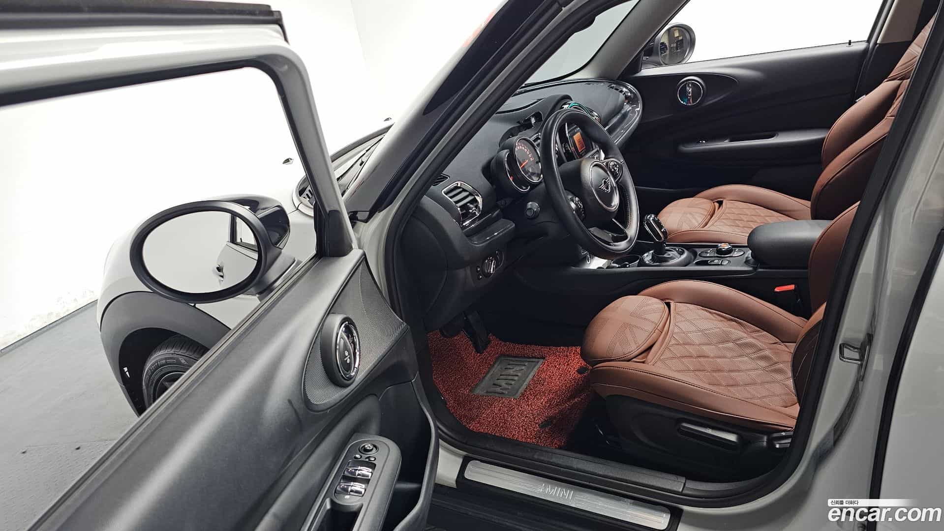 Clubman Mini 2020.10-INNER-010