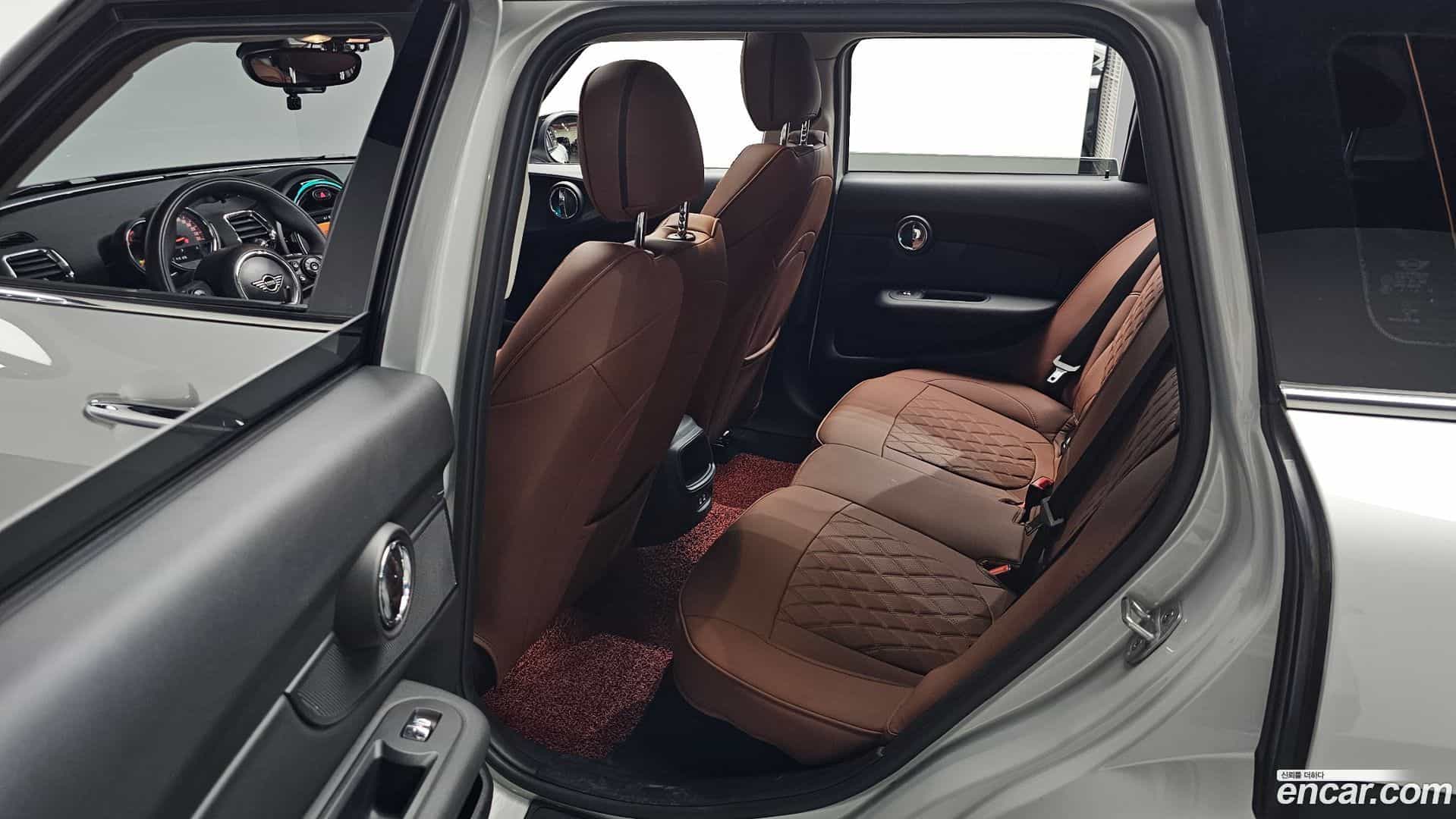 Clubman Mini 2020.10-INNER-036