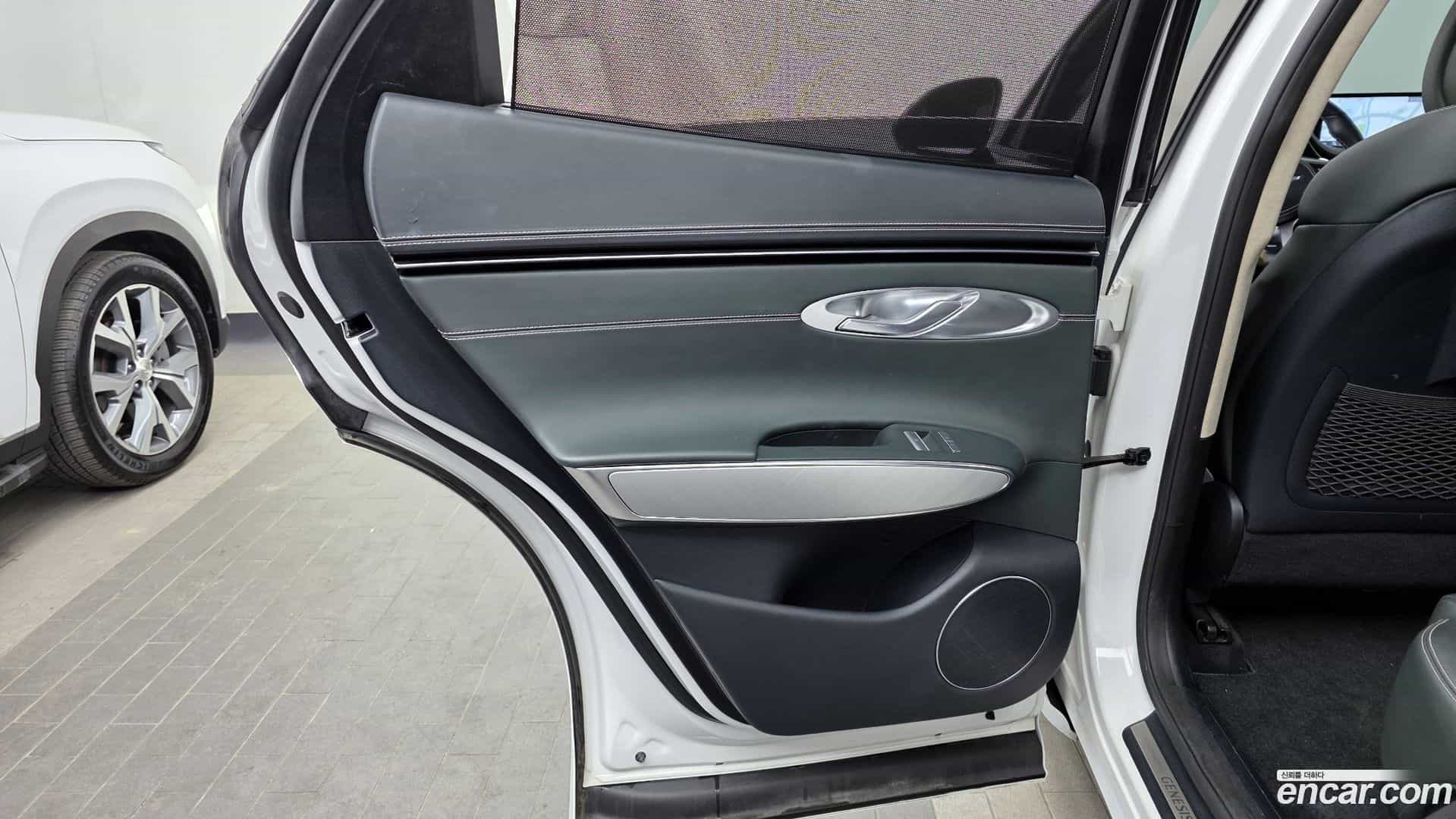 GV70 Genesis 2022.4-INNER-035